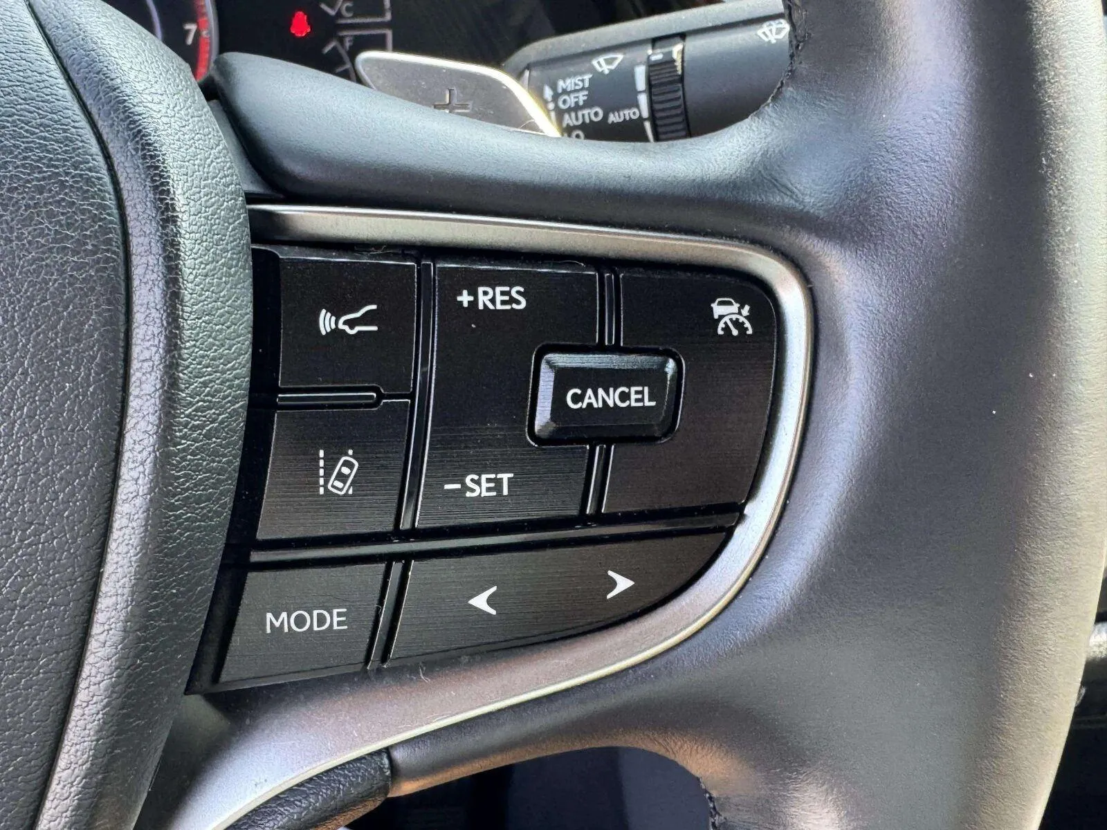 Lexus ES photo 24