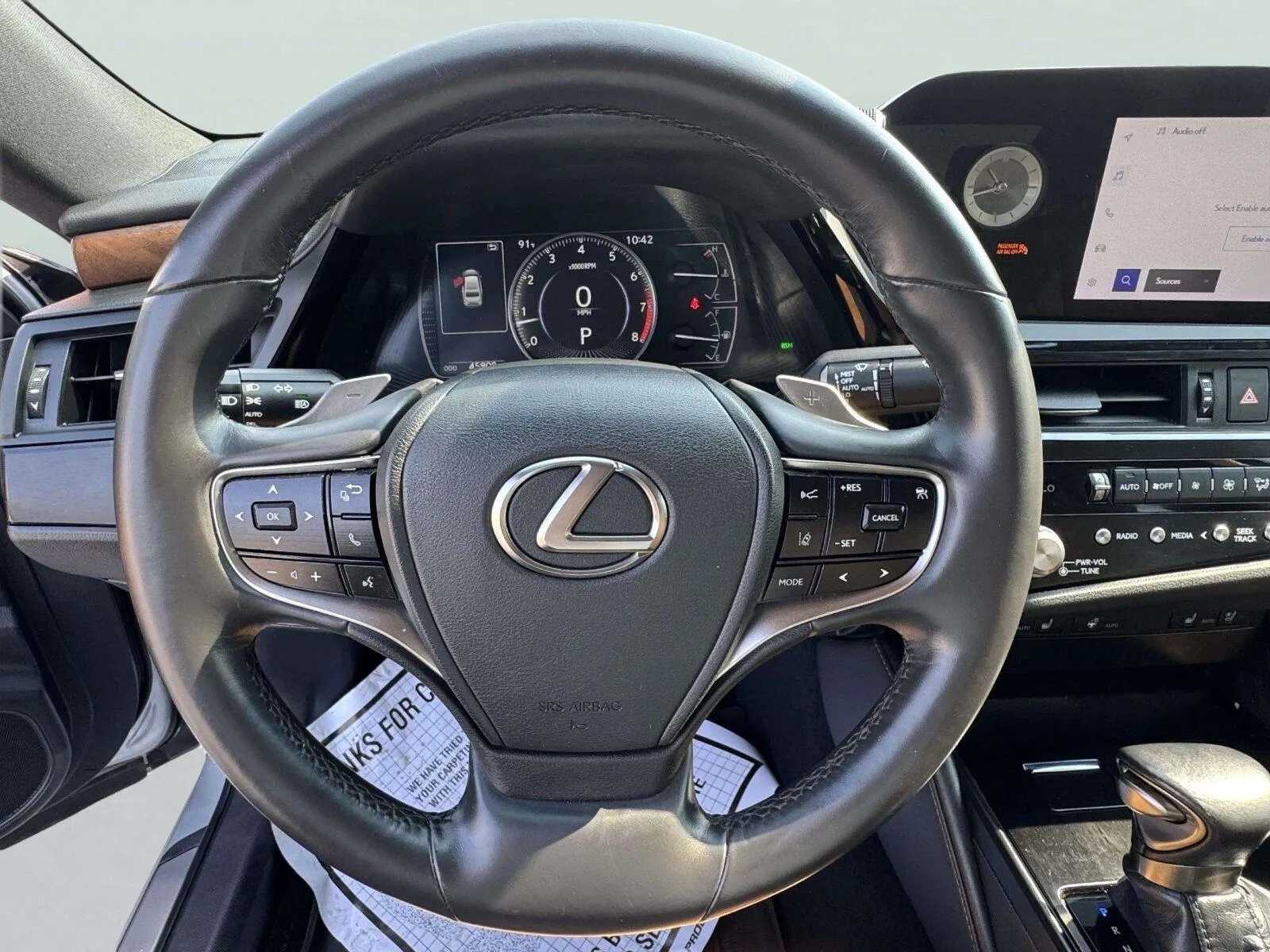 Lexus ES photo 25