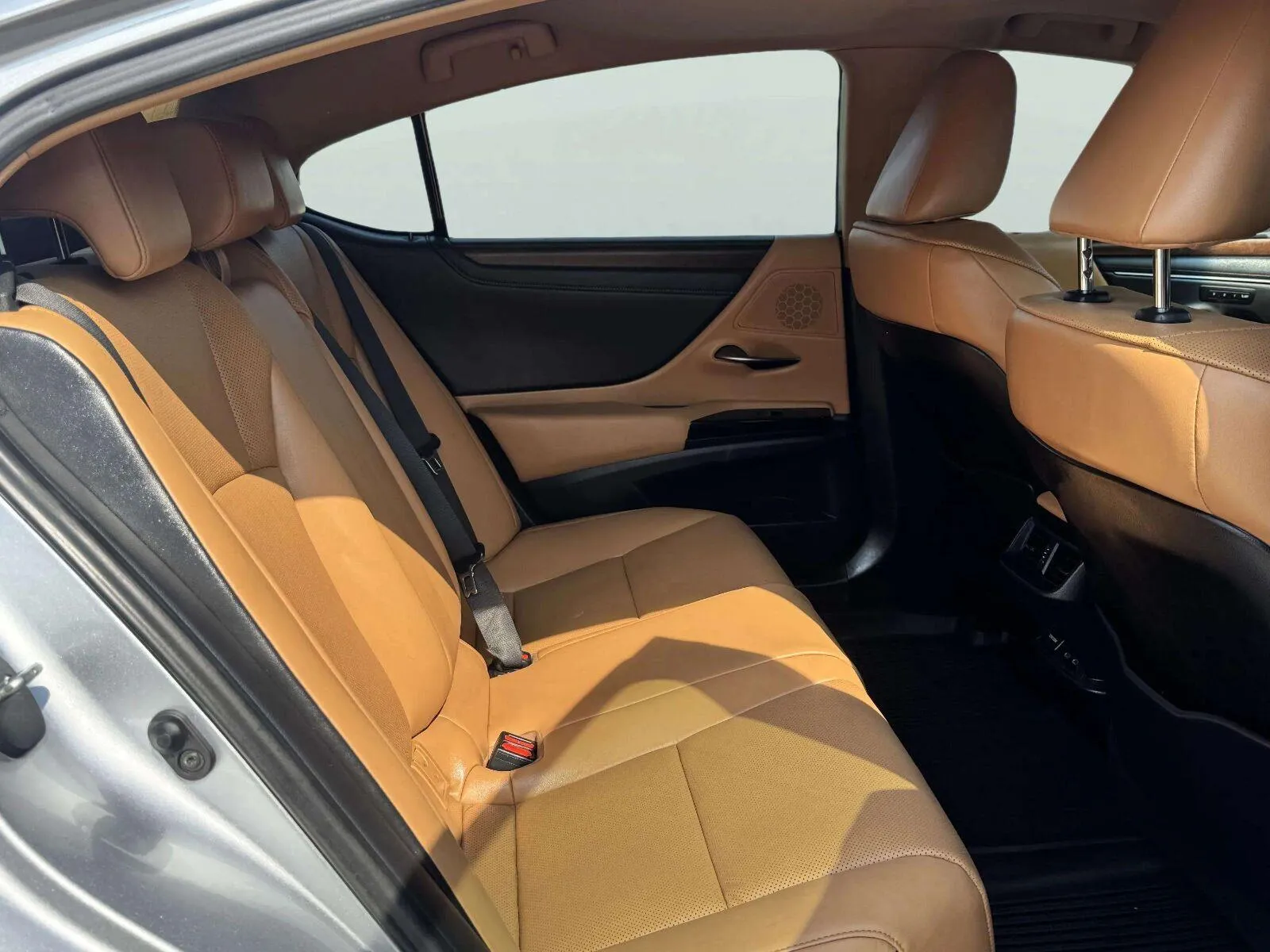 Lexus ES photo 33