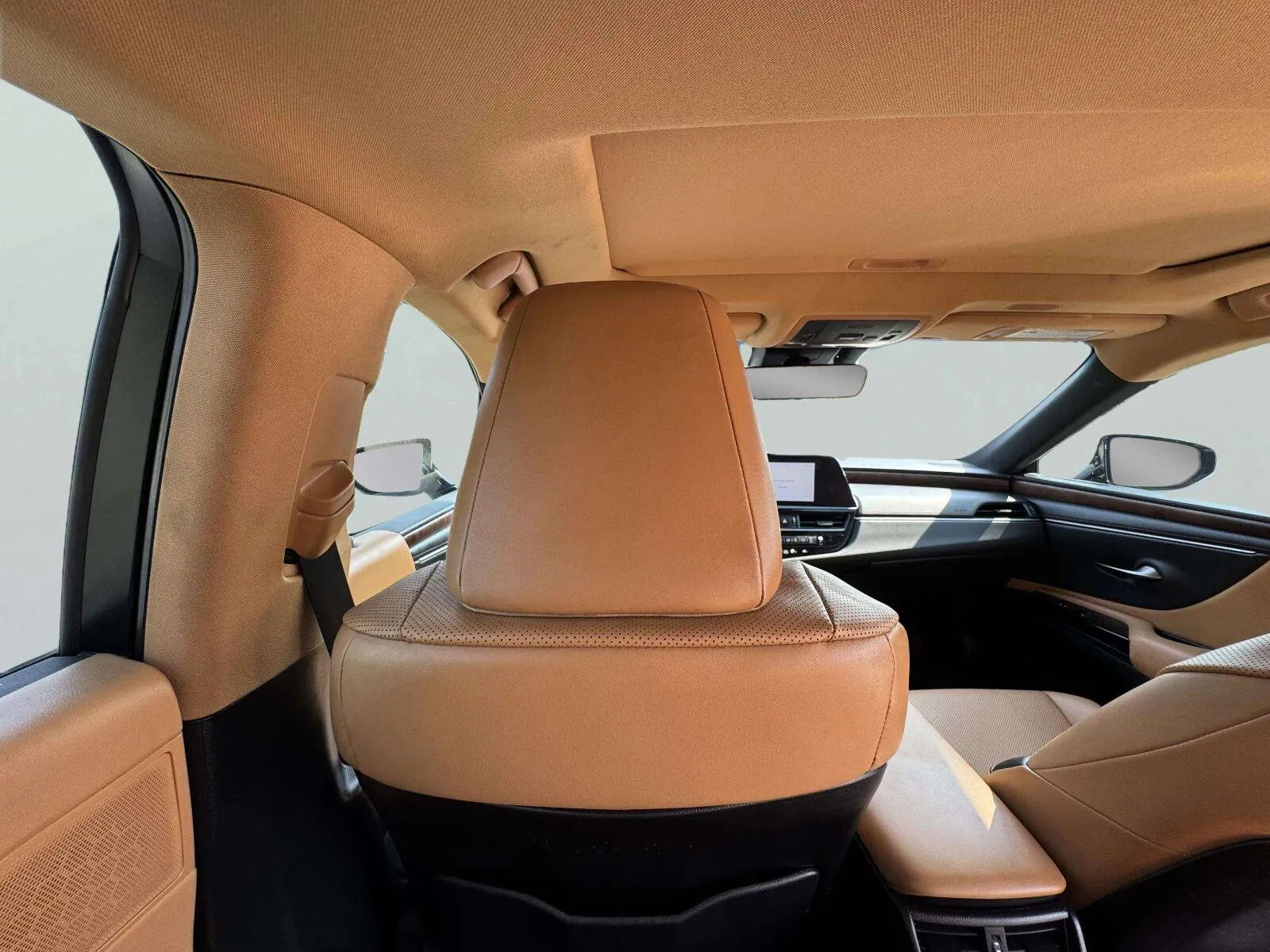 Lexus ES photo 39