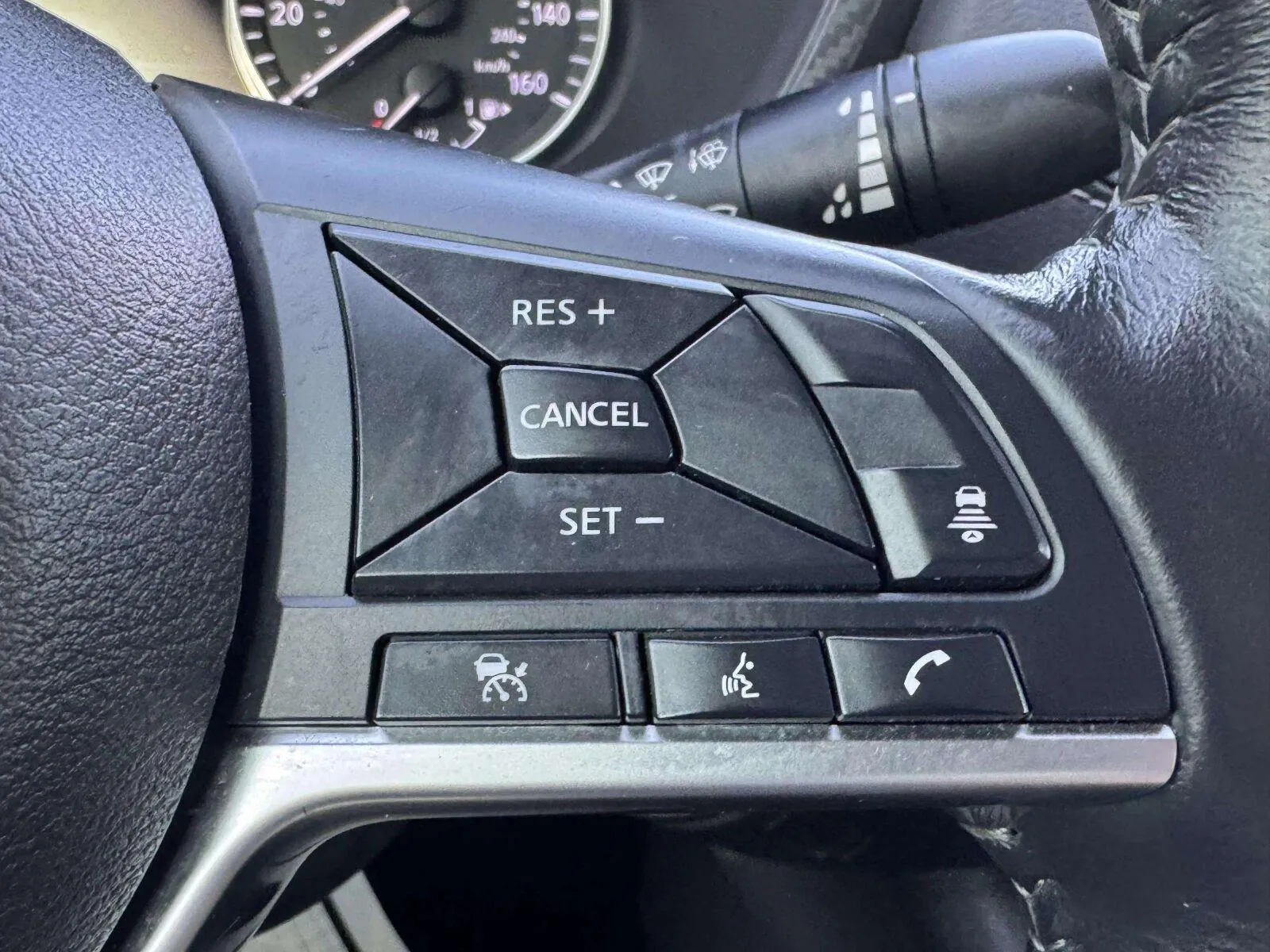 Nissan Sentra photo 25
