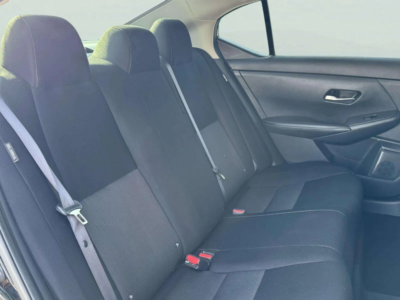 Nissan Sentra photo 36