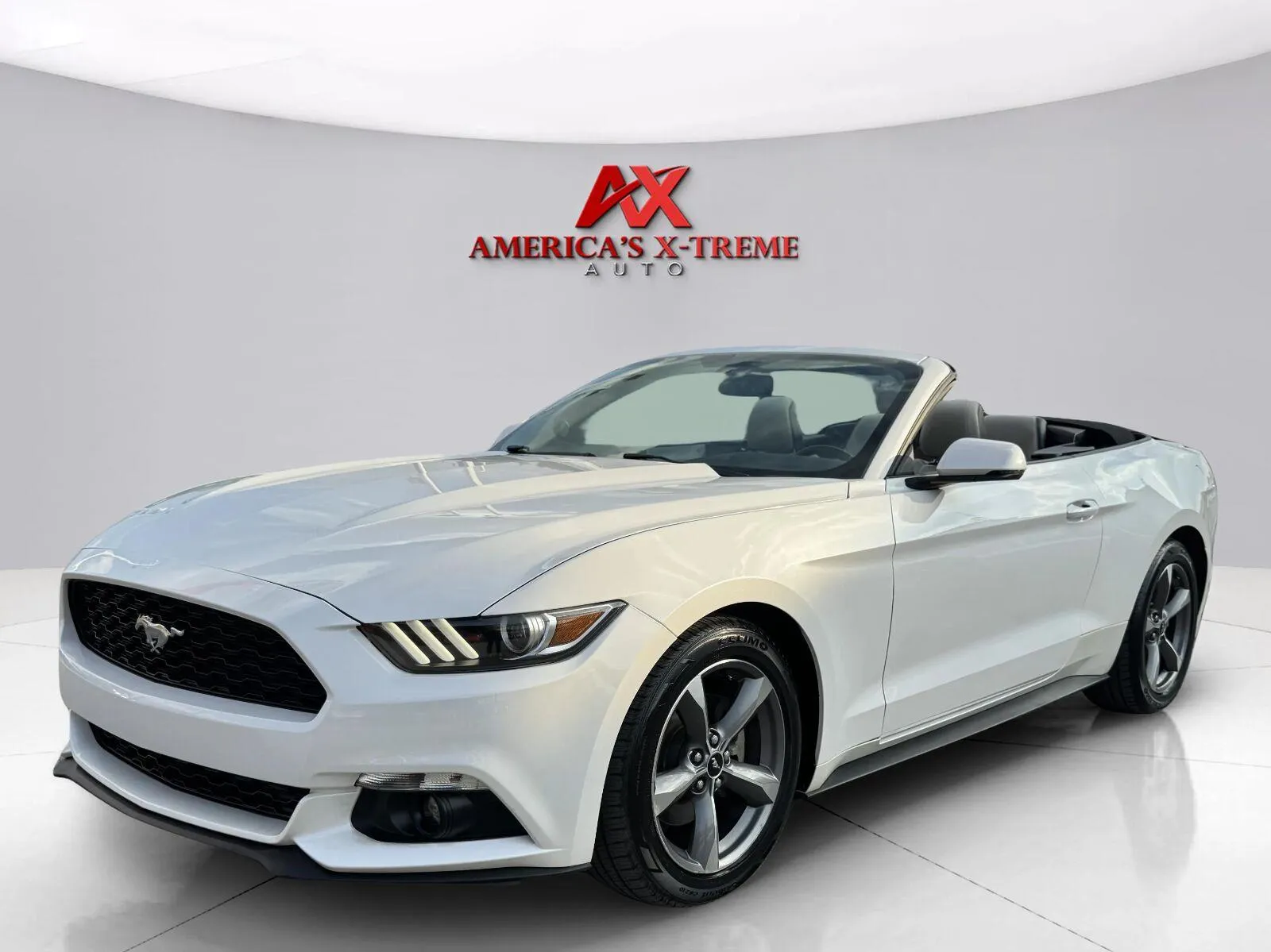 Ford Mustang photo 16