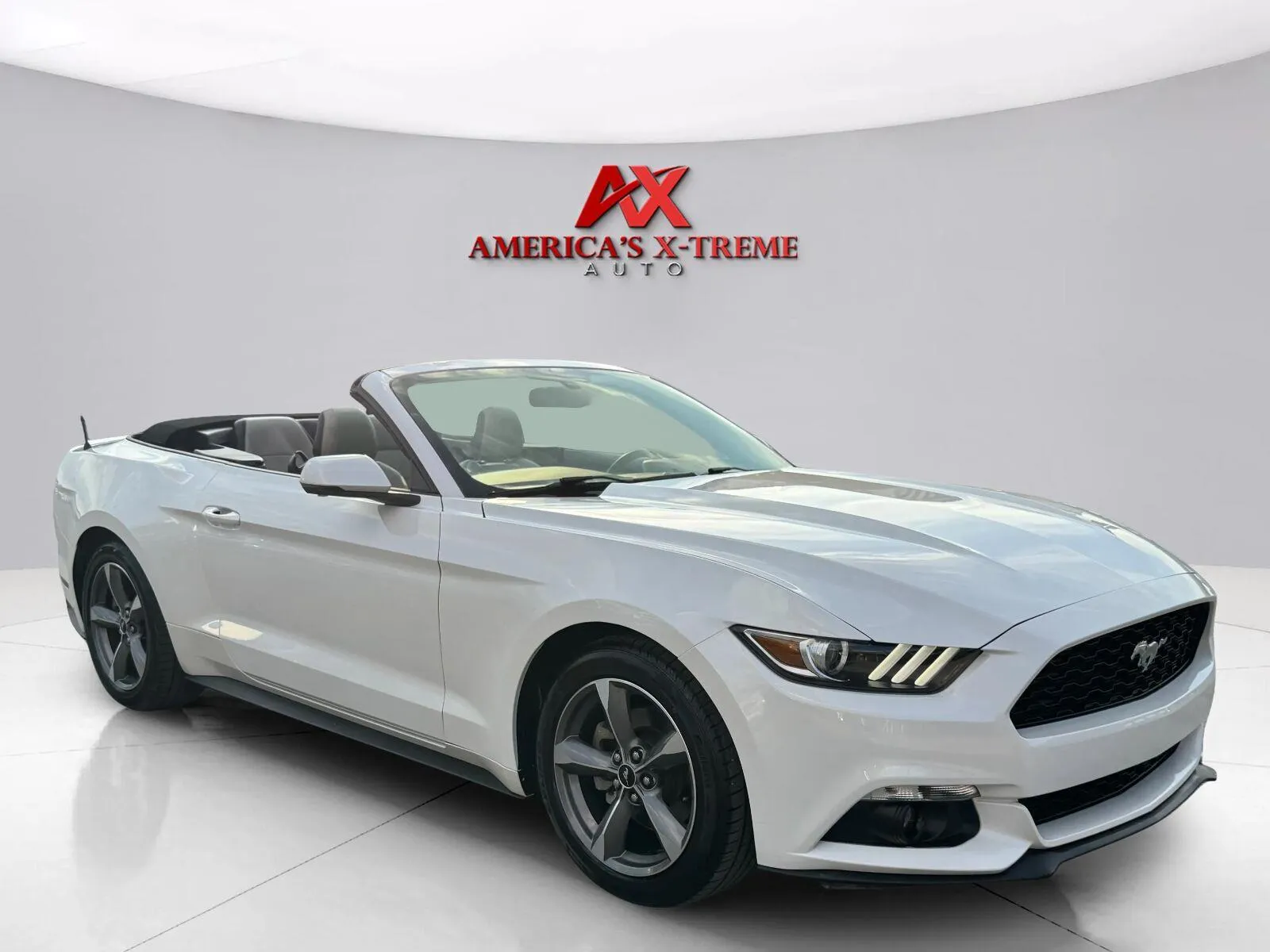Ford Mustang photo 22