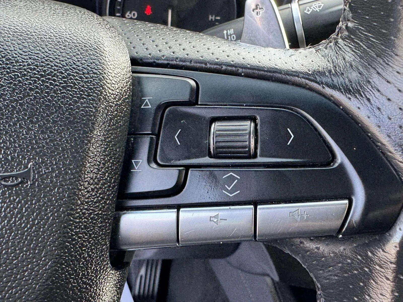 Cadillac CT5 photo 25