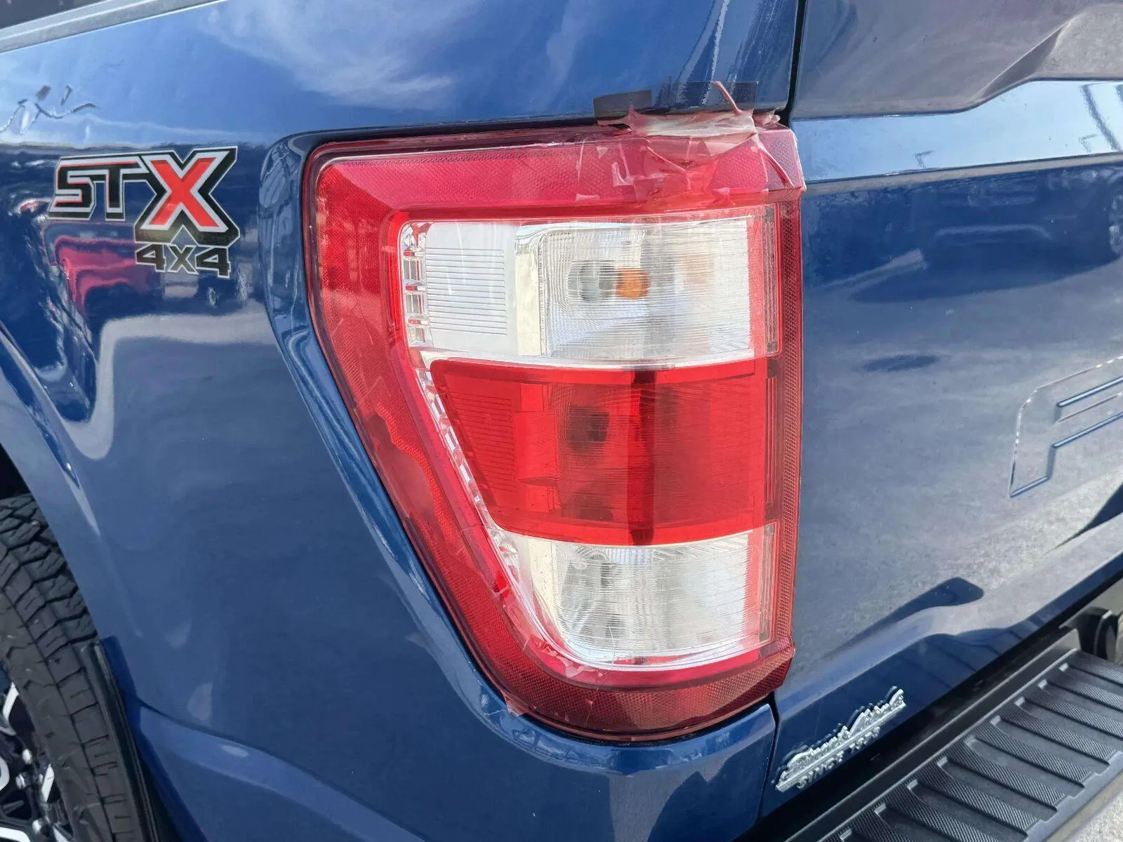 Ford F-150 photo 14