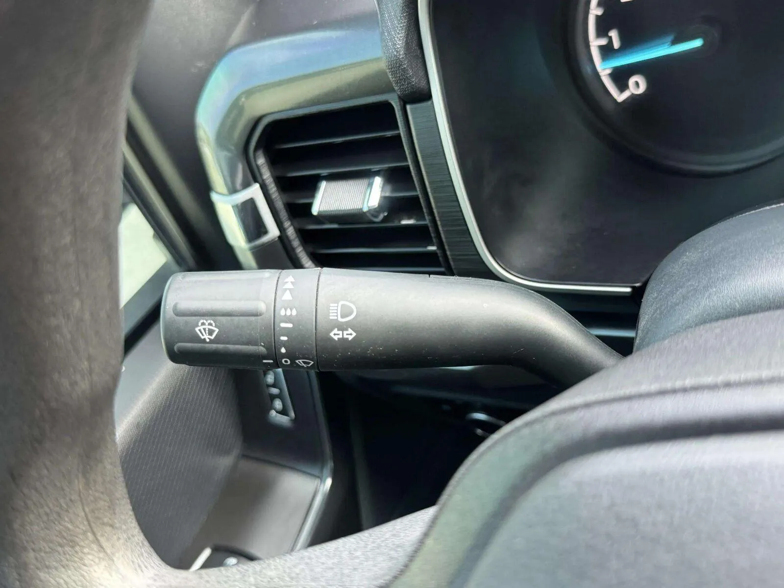 Ford F-150 photo 21