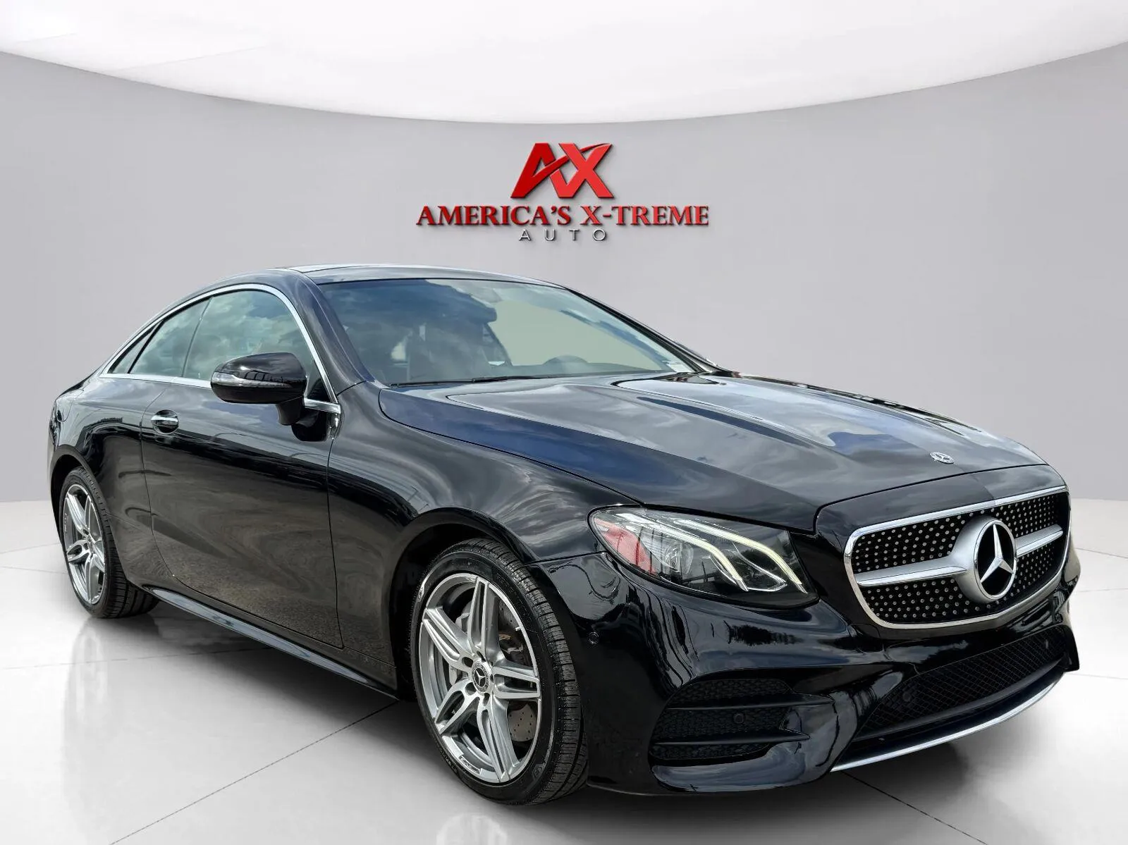 Mercedes-Benz E-Class photo 7