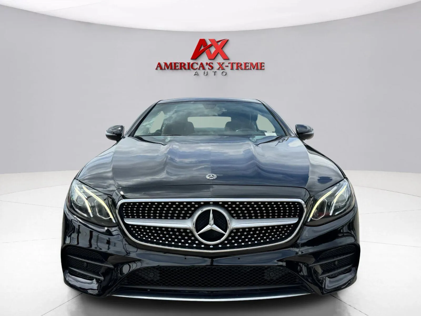 Mercedes-Benz E-Class photo 8