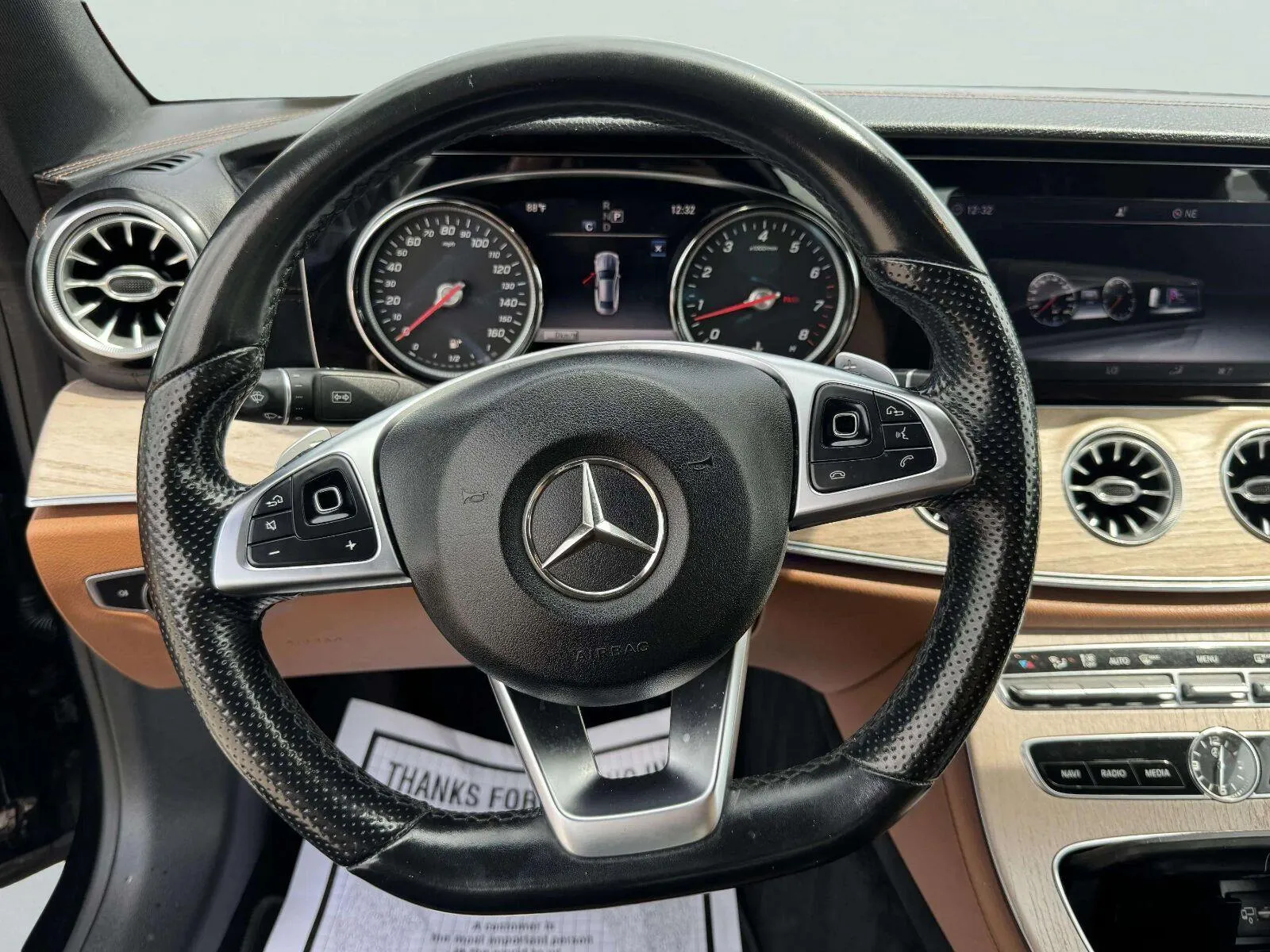 Mercedes-Benz E-Class photo 19
