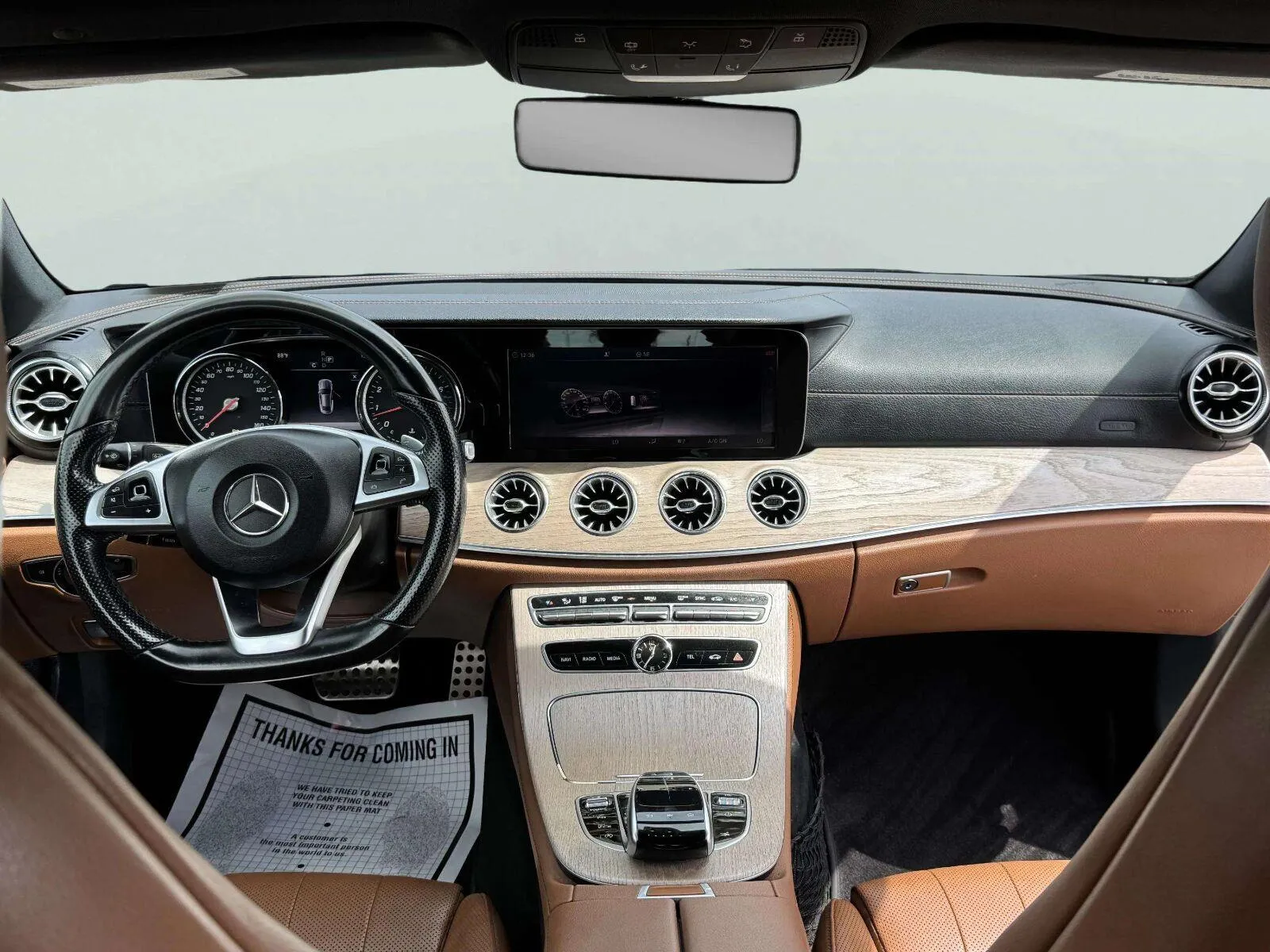 Mercedes-Benz E-Class photo 28