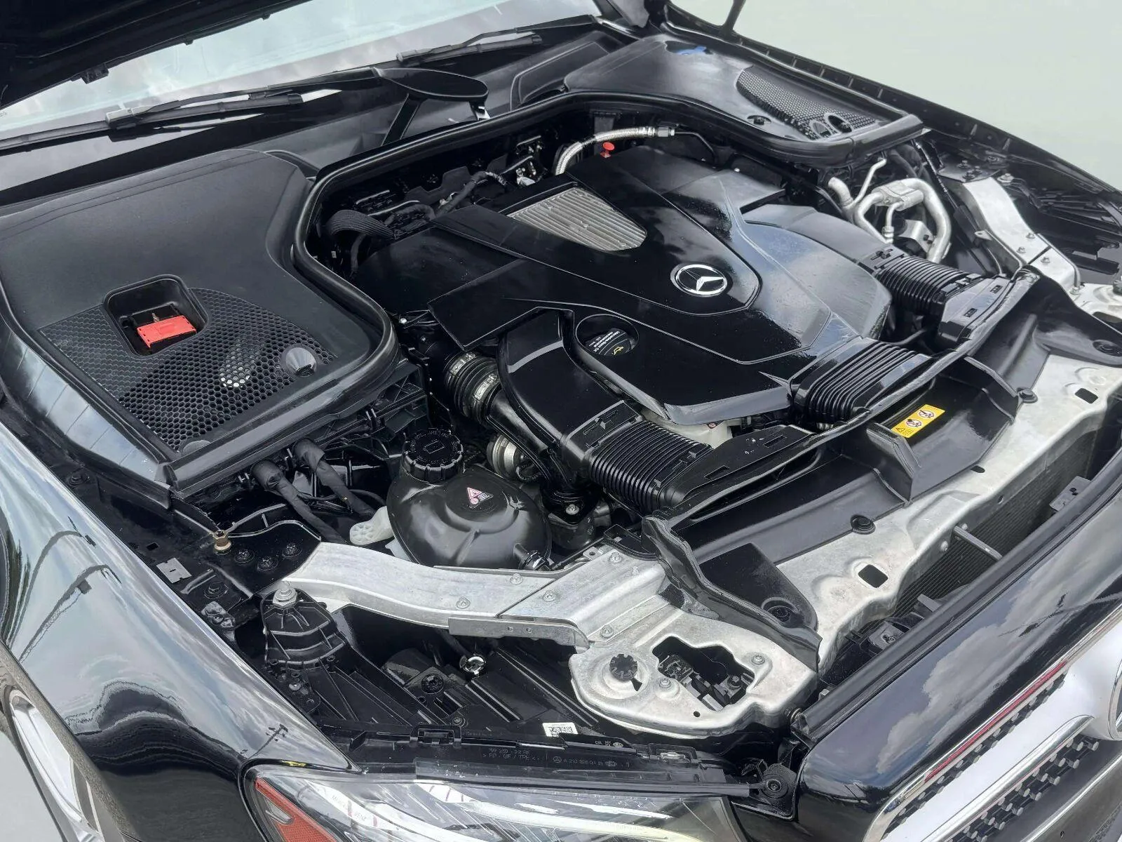 Mercedes-Benz E-Class photo 37