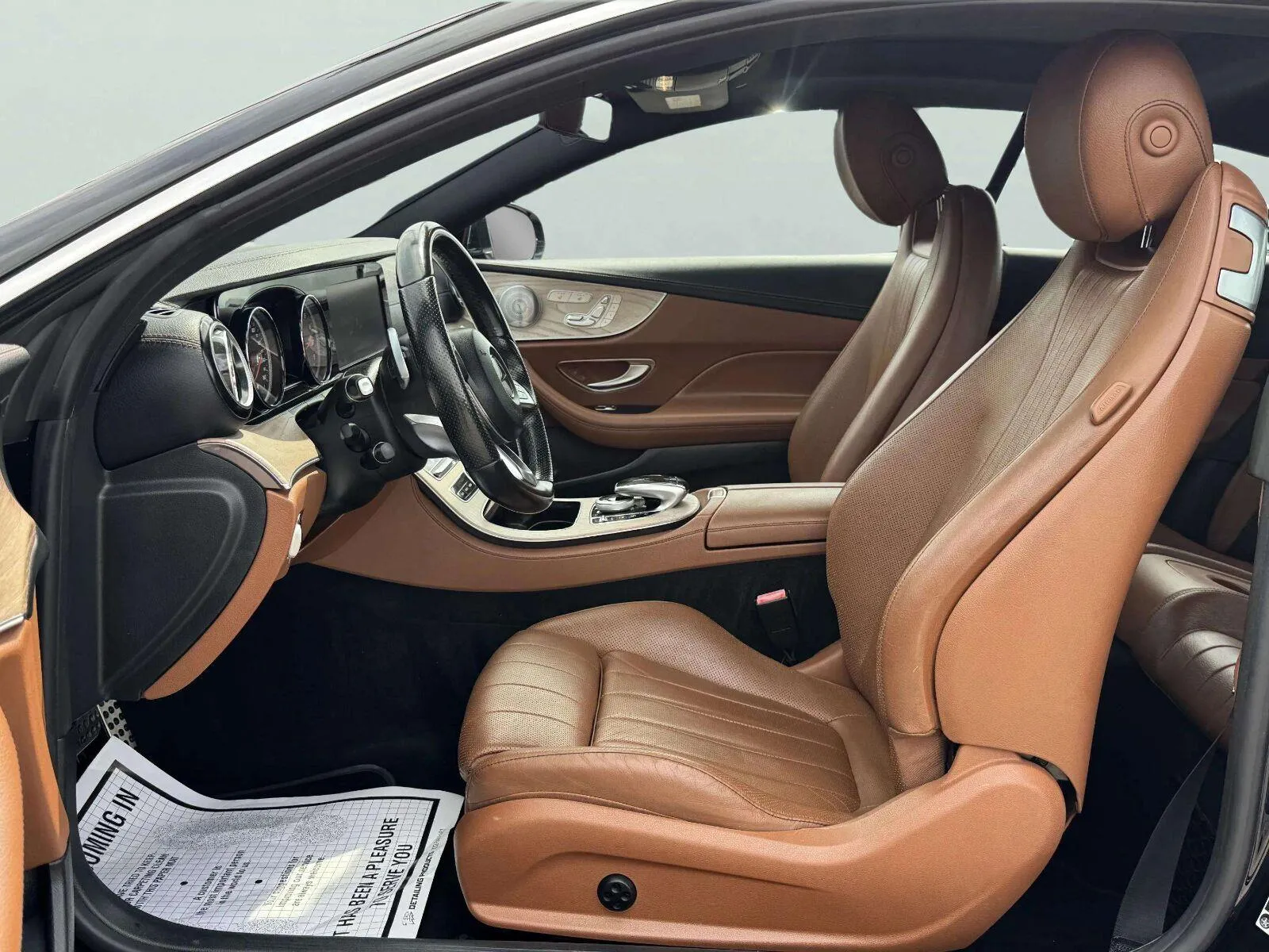 Mercedes-Benz E-Class photo 9