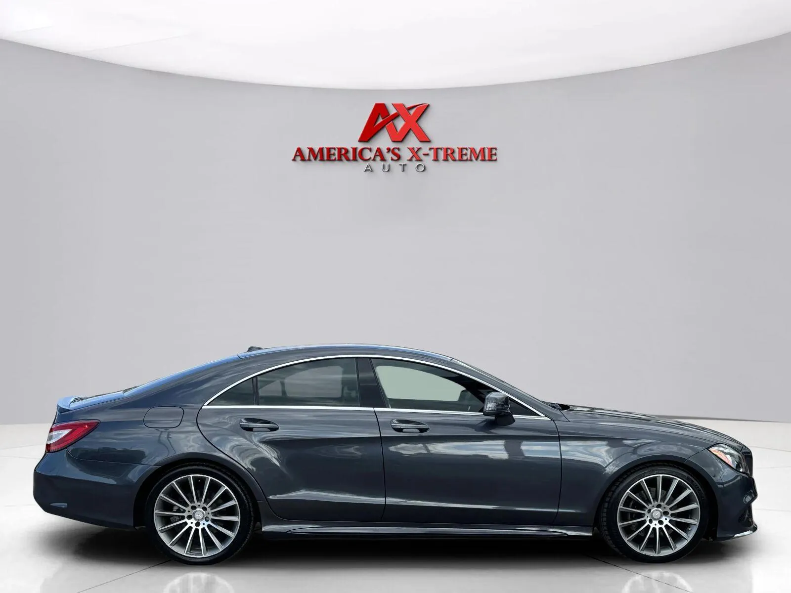 Mercedes-Benz CLS photo 7