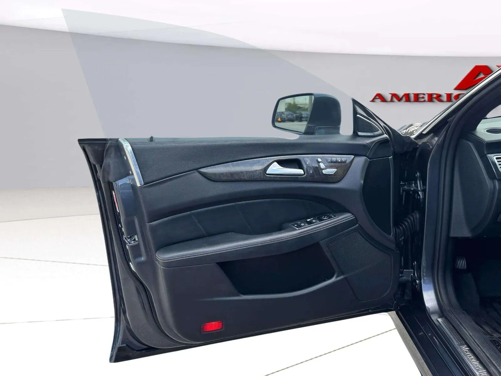 Mercedes-Benz CLS photo 17