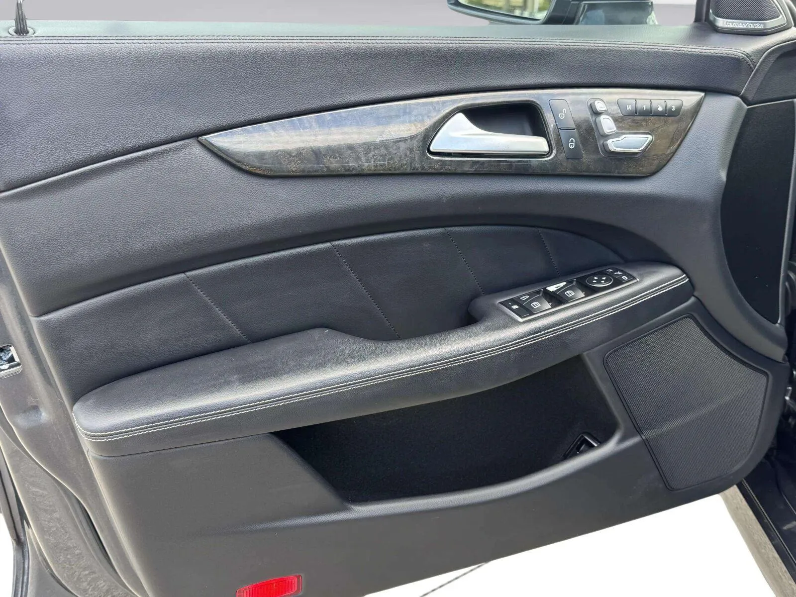 Mercedes-Benz CLS photo 18