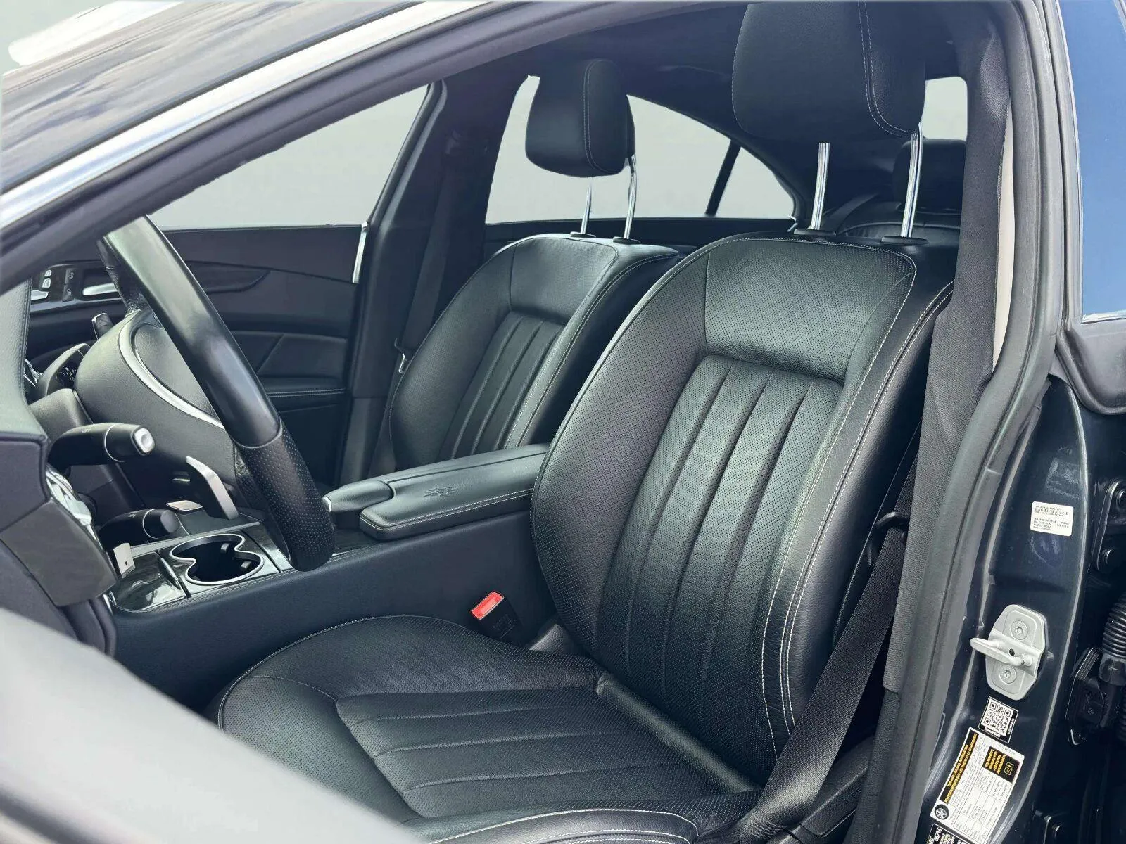 Mercedes-Benz CLS photo 19
