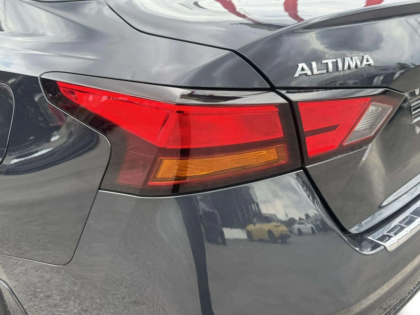 Nissan Altima photo 13