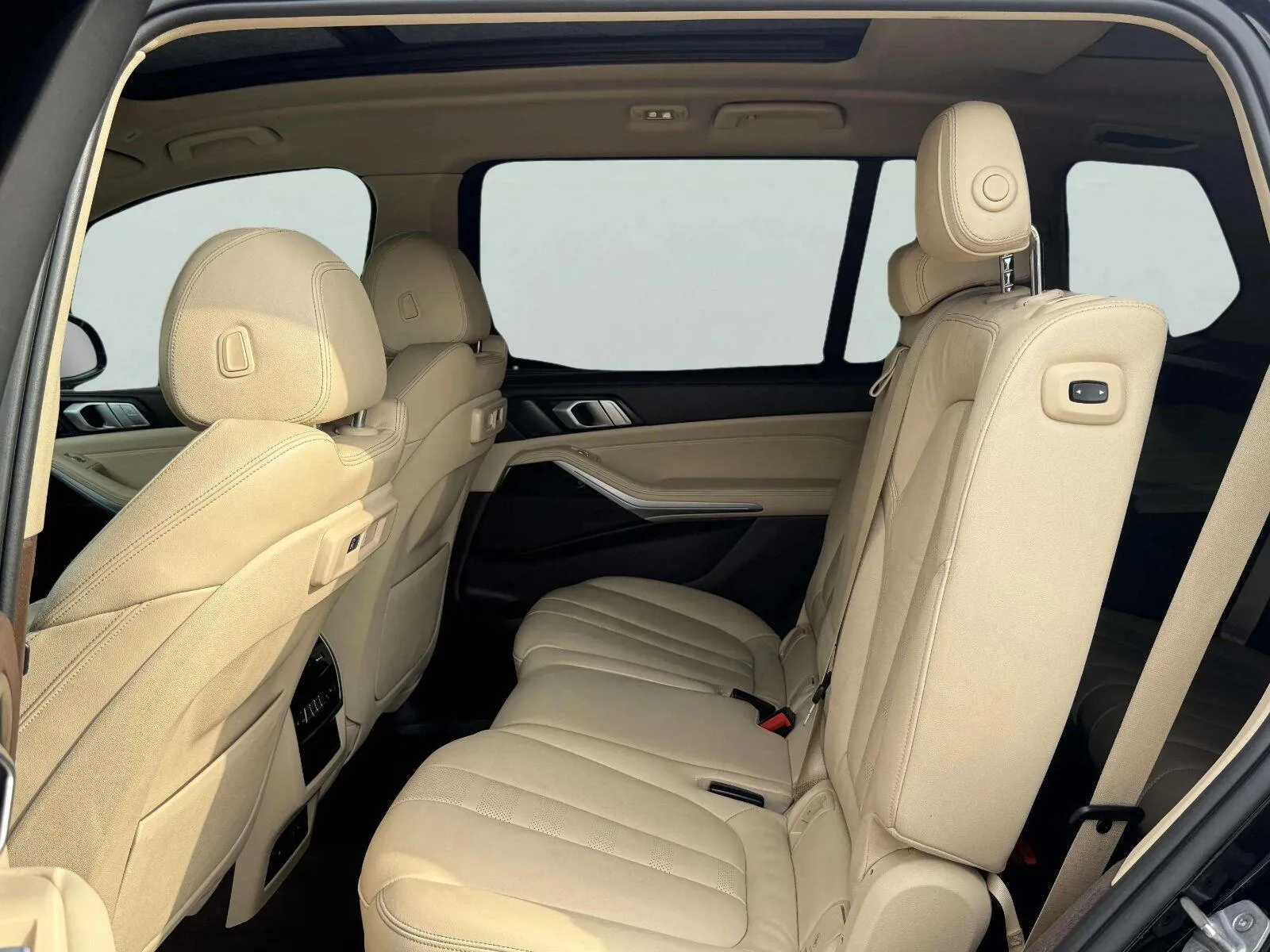 BMW X7 photo 32
