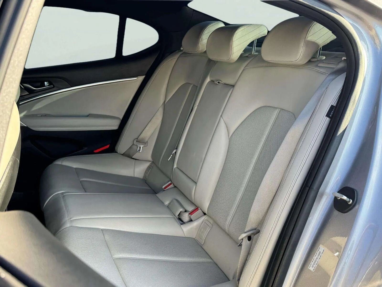 Genesis G70 photo 33