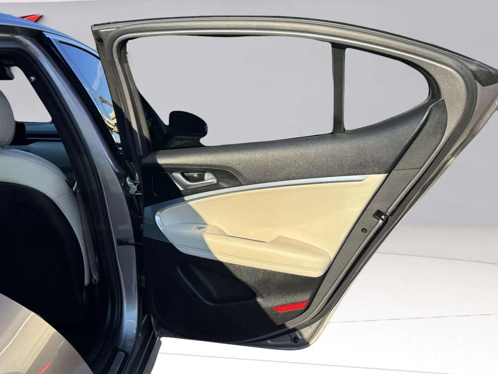 Genesis G70 photo 35