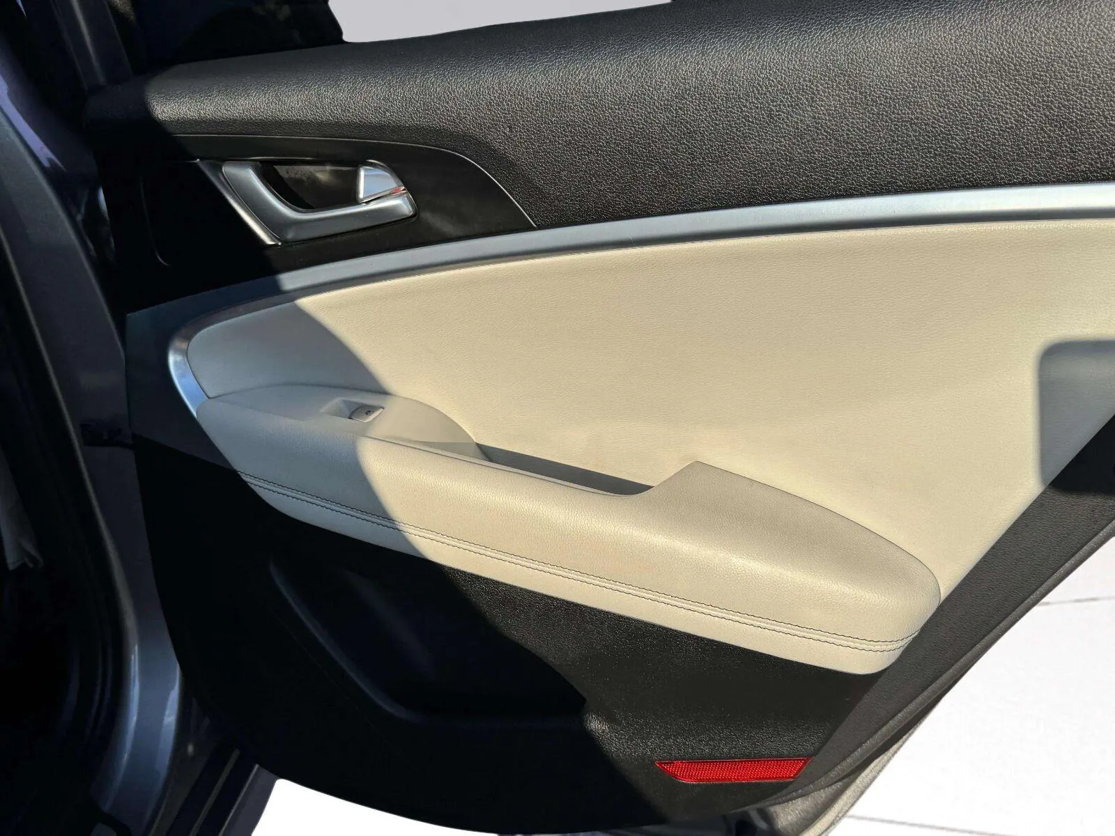 Genesis G70 photo 36