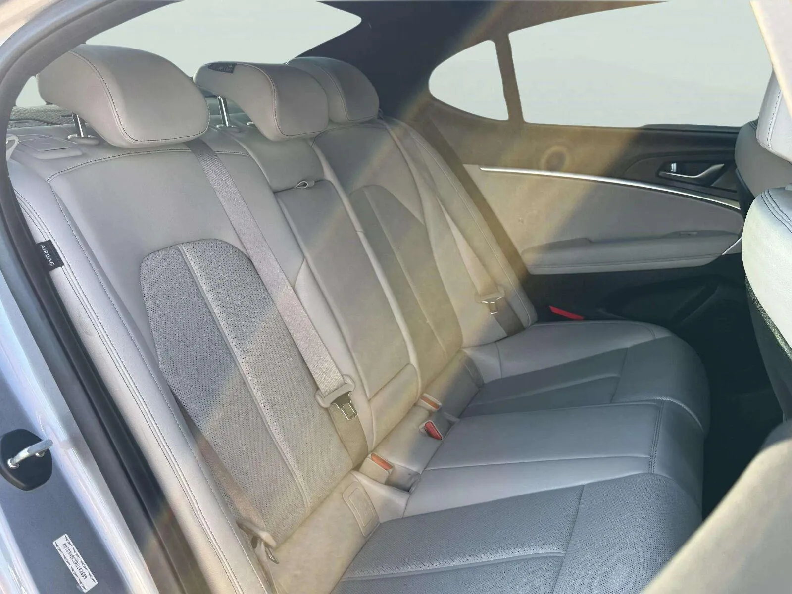 Genesis G70 photo 37