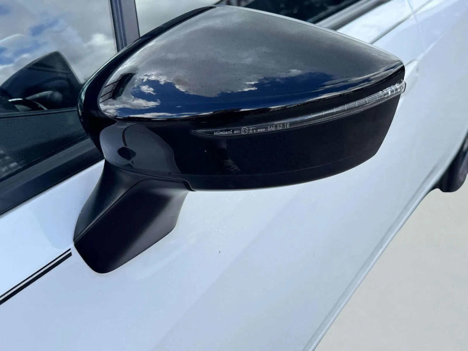 Nissan Versa photo 12