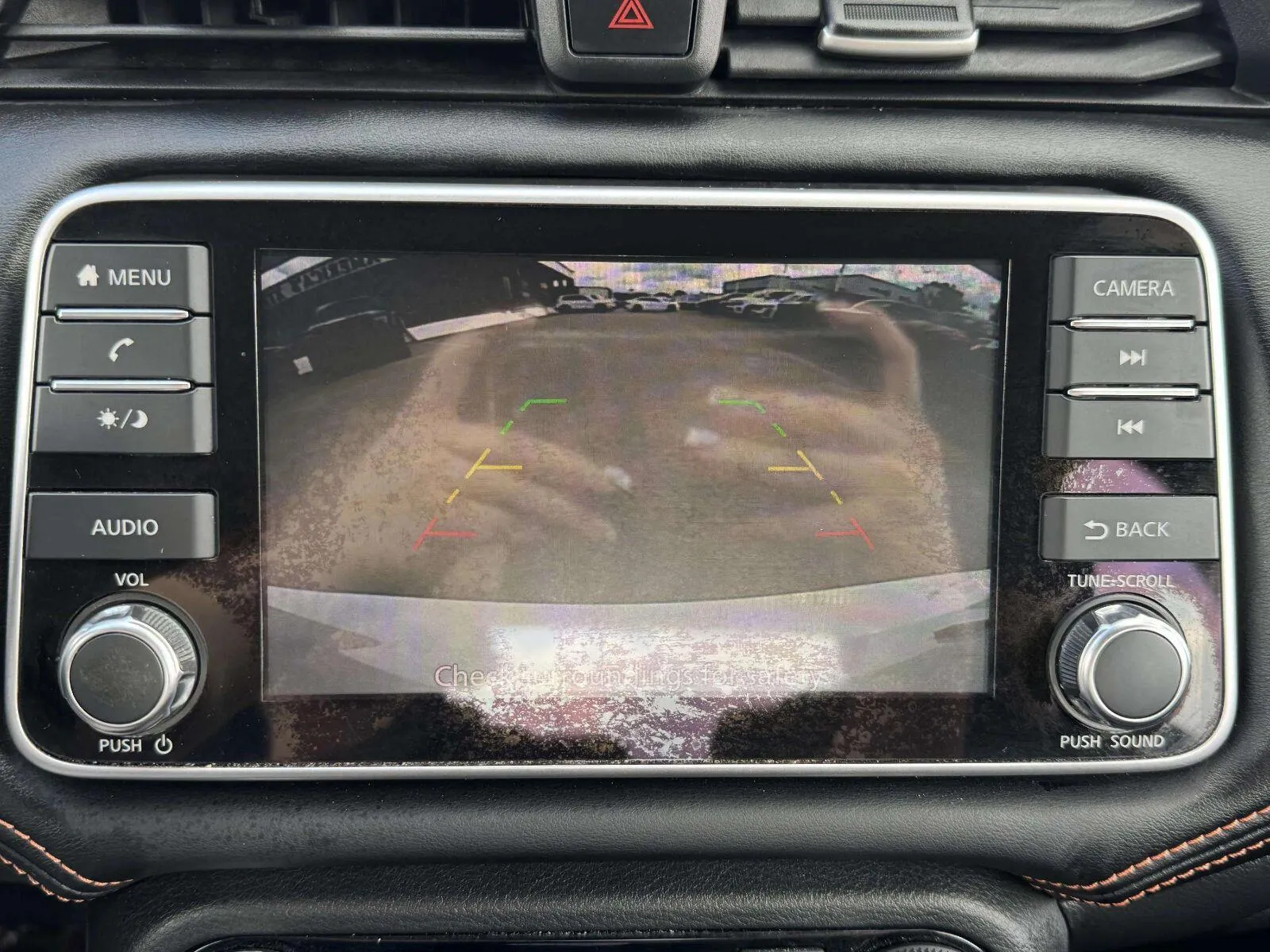 Nissan Versa photo 27