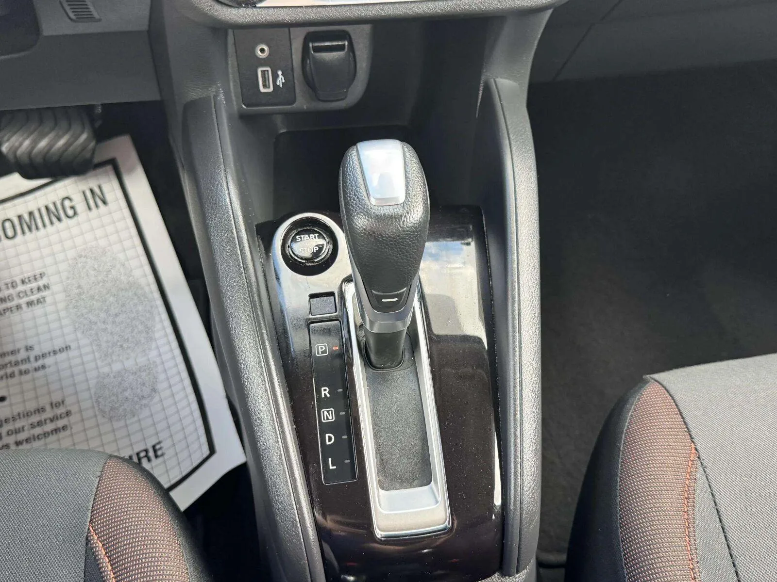 Nissan Versa photo 28