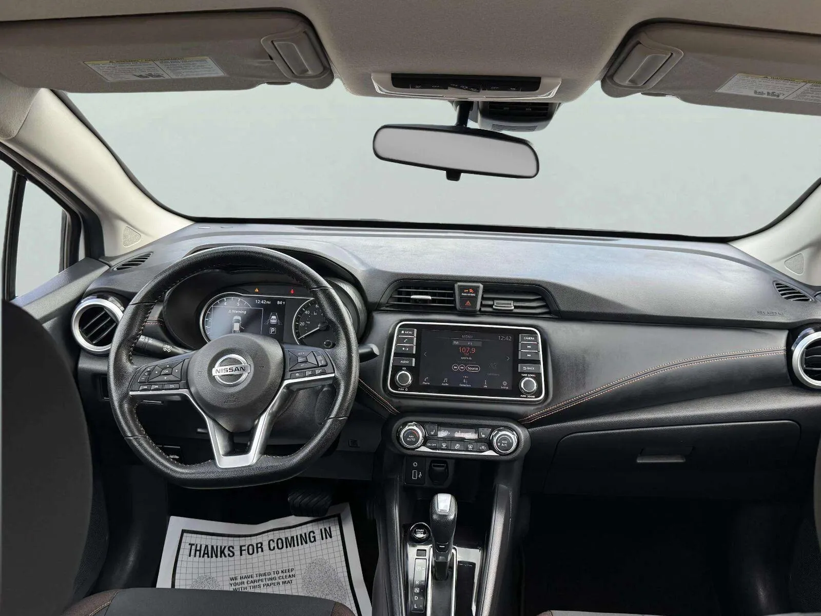 Nissan Versa photo 40