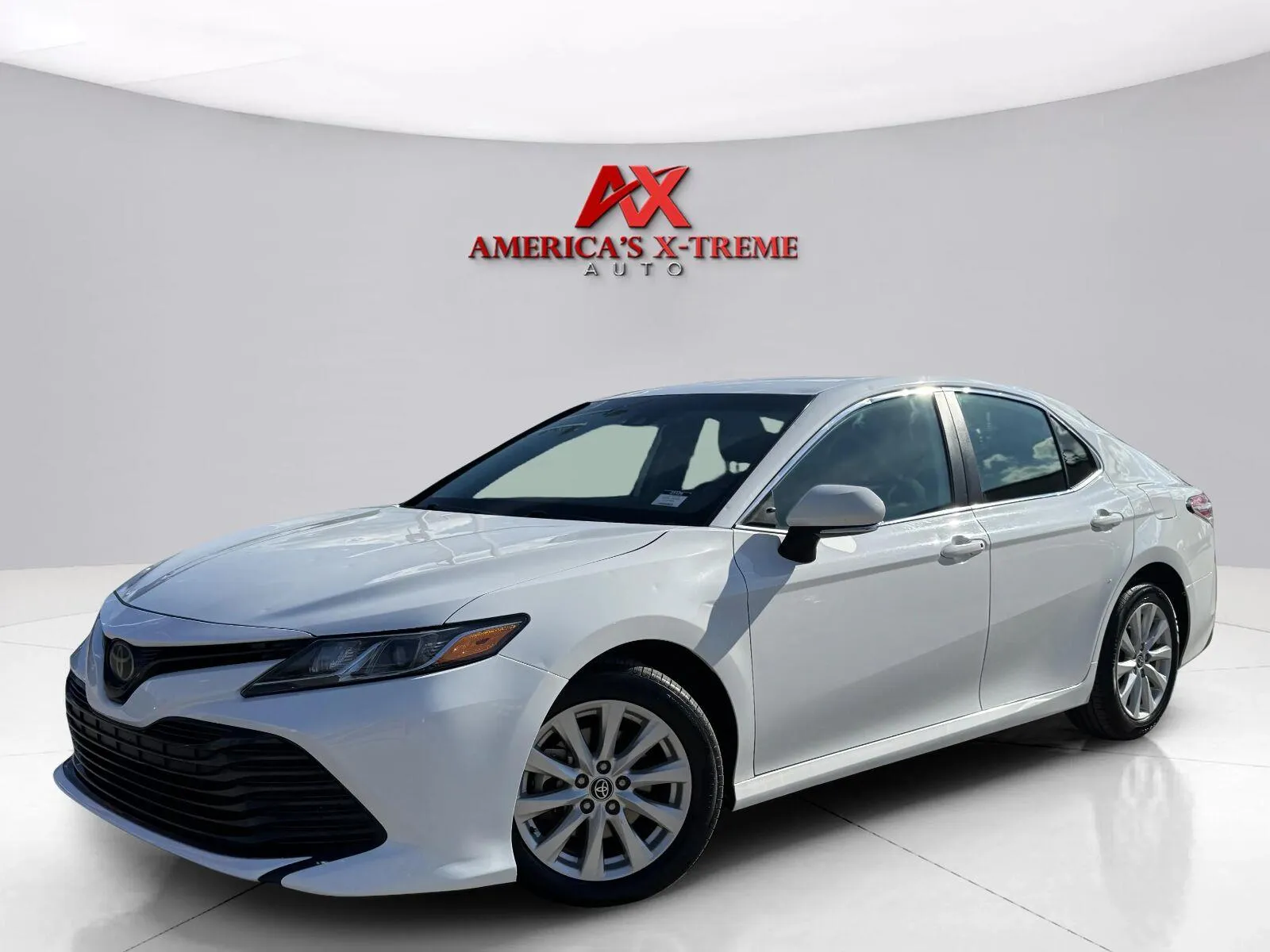 White 2020 Toyota Camry LE for sale in Houston, TX