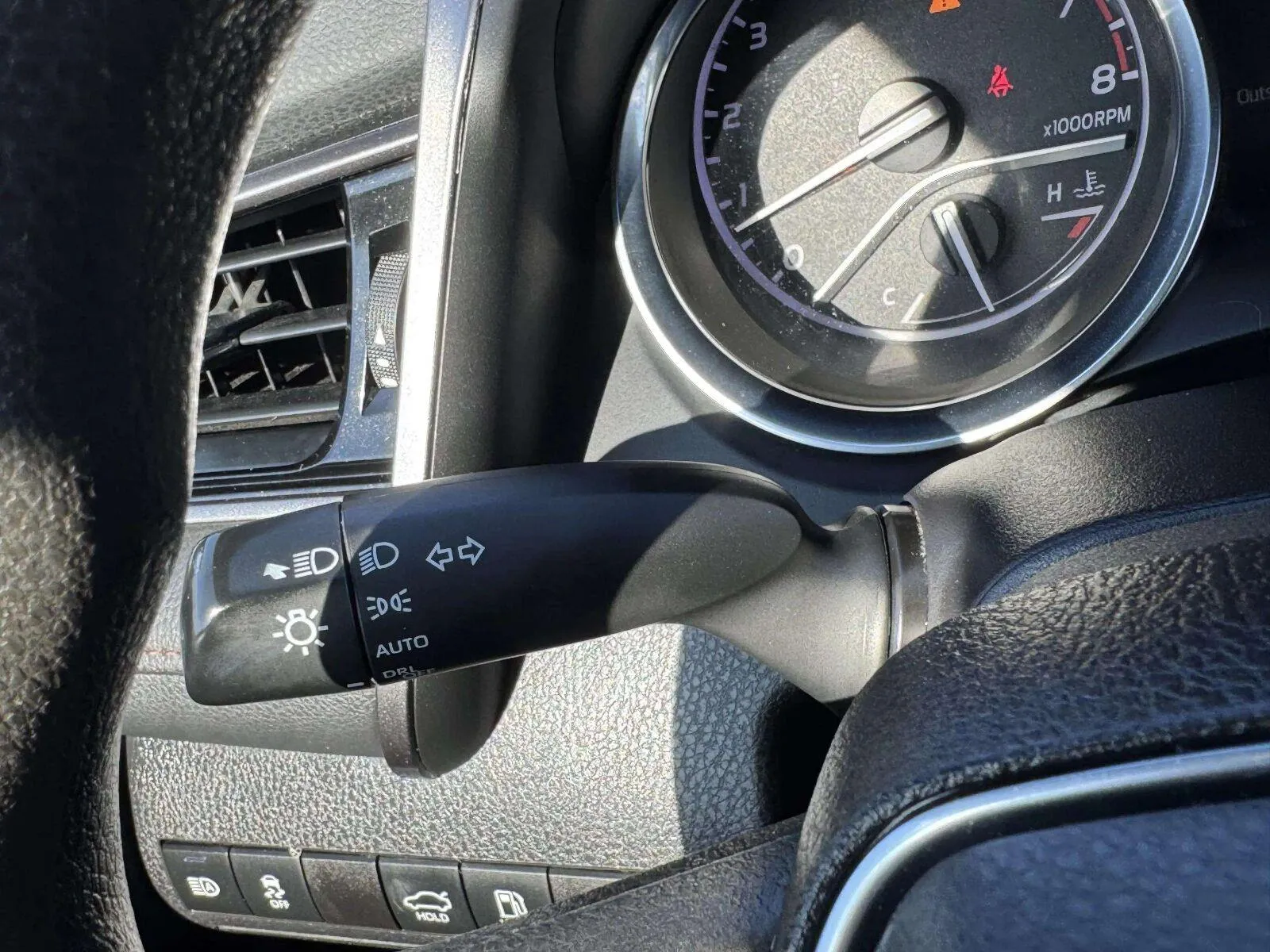 Toyota Camry photo 21