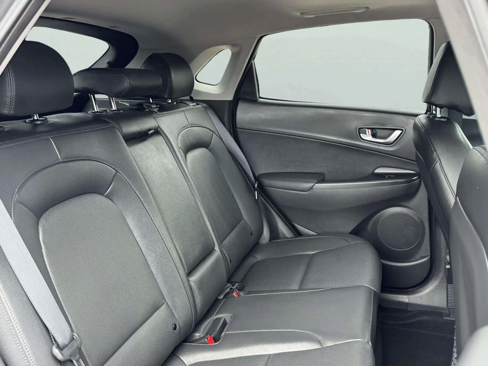 Hyundai Kona photo 37