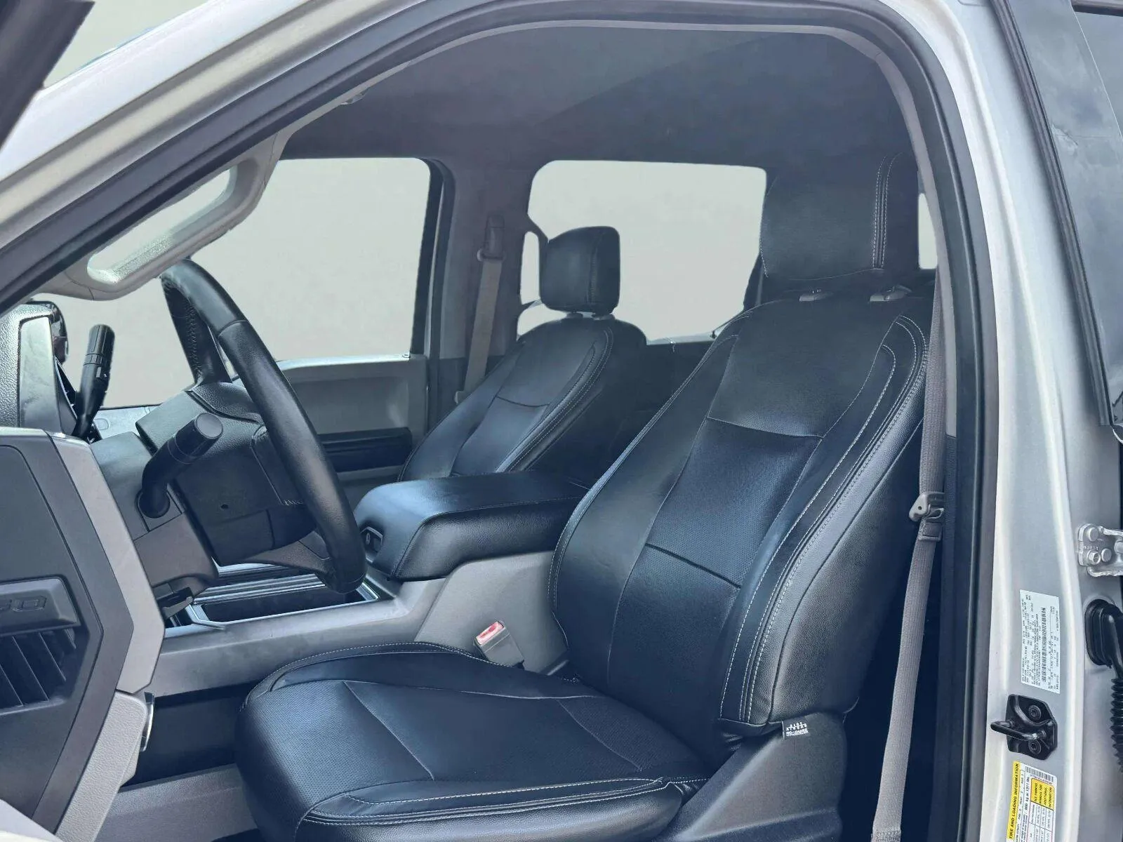 Ford F-150 photo 12
