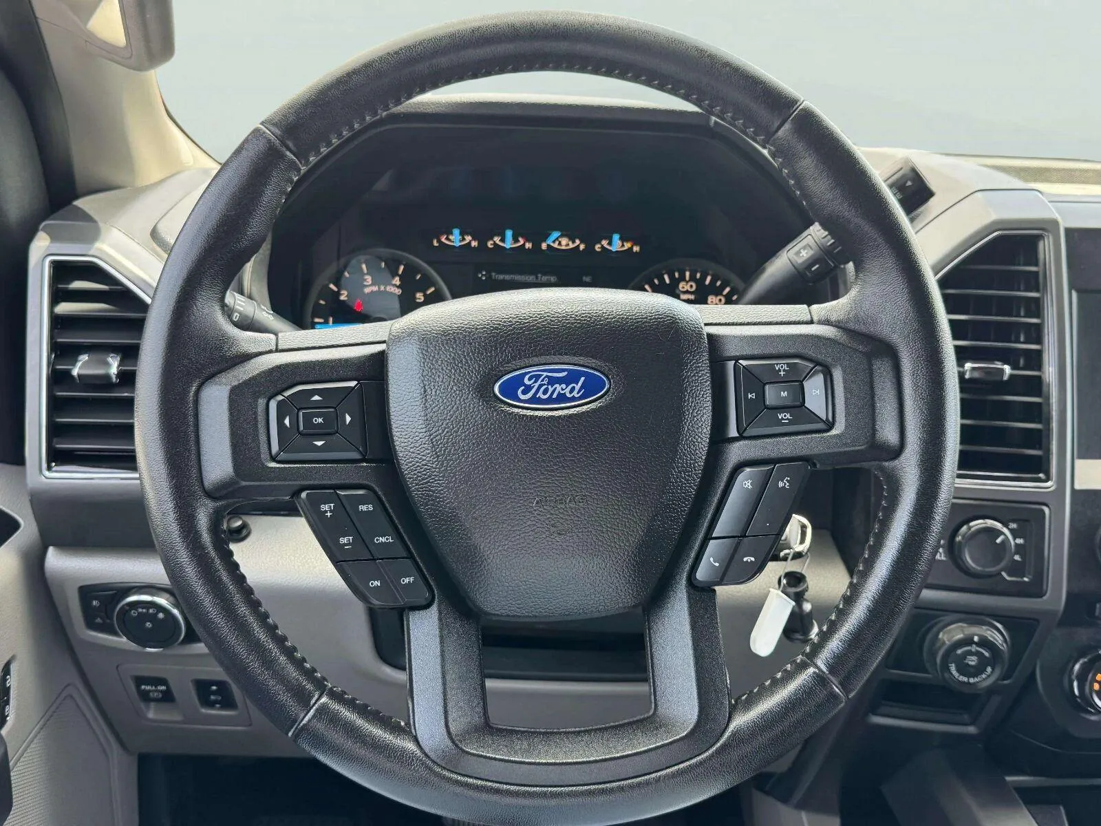 Ford F-150 photo 19