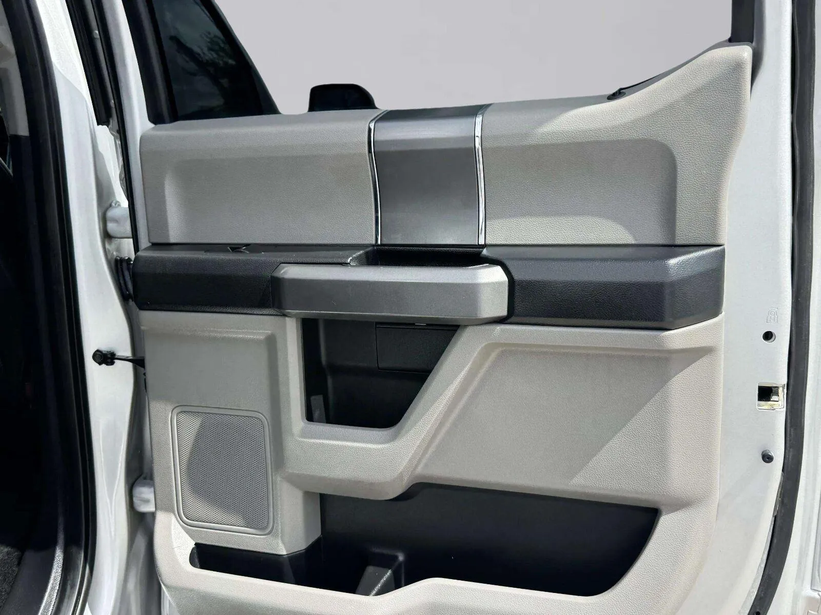 Ford F-150 photo 28