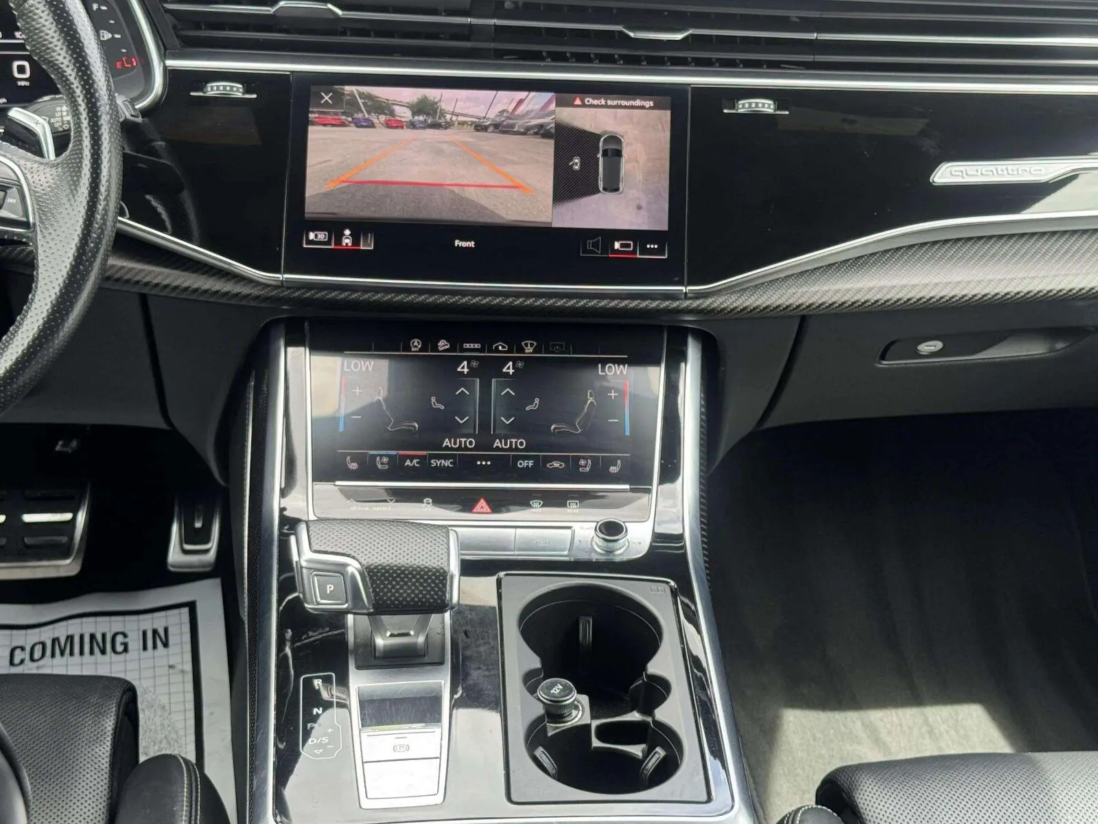 Audi RS Q8 photo 29