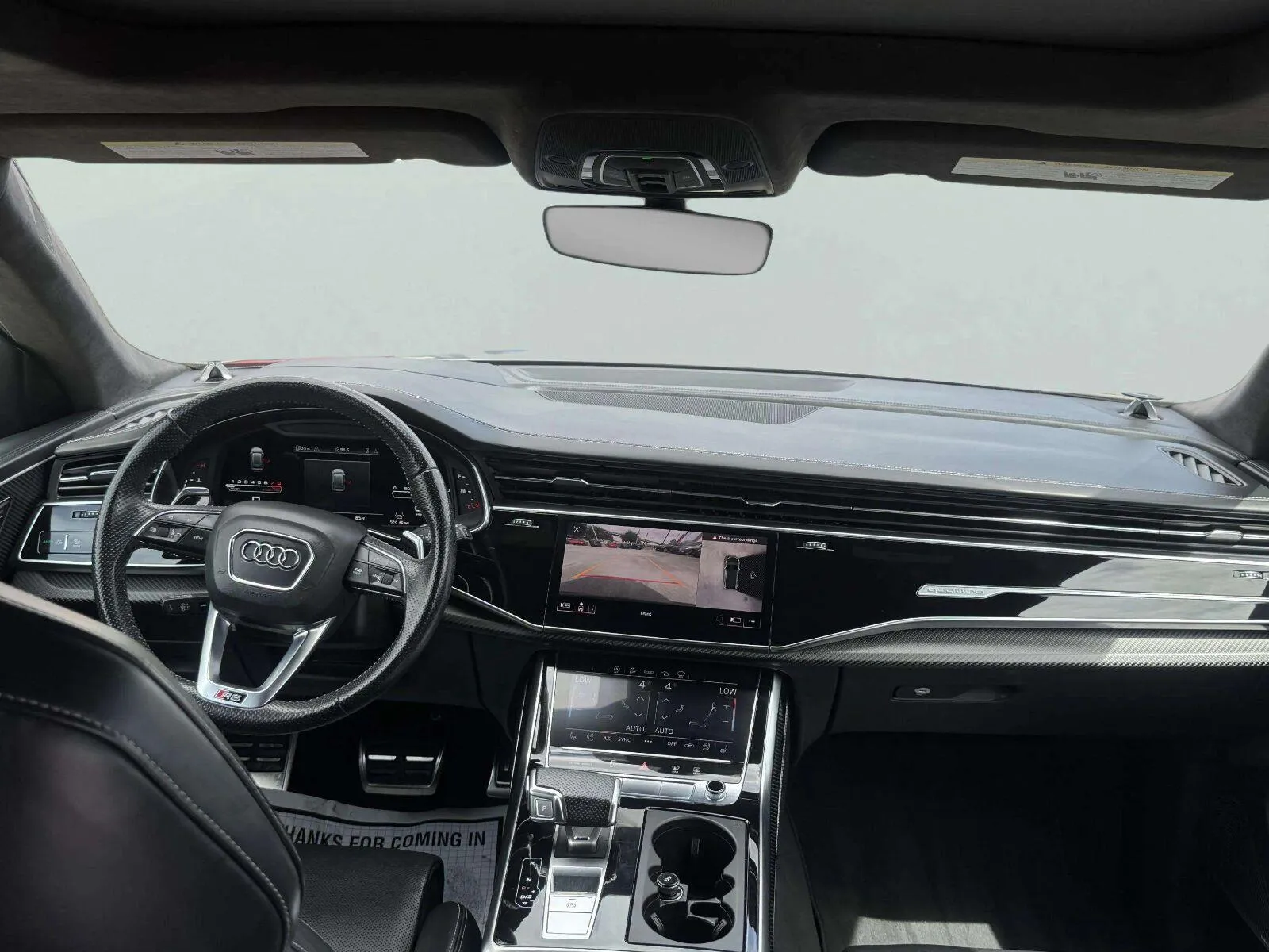 Audi RS Q8 photo 42
