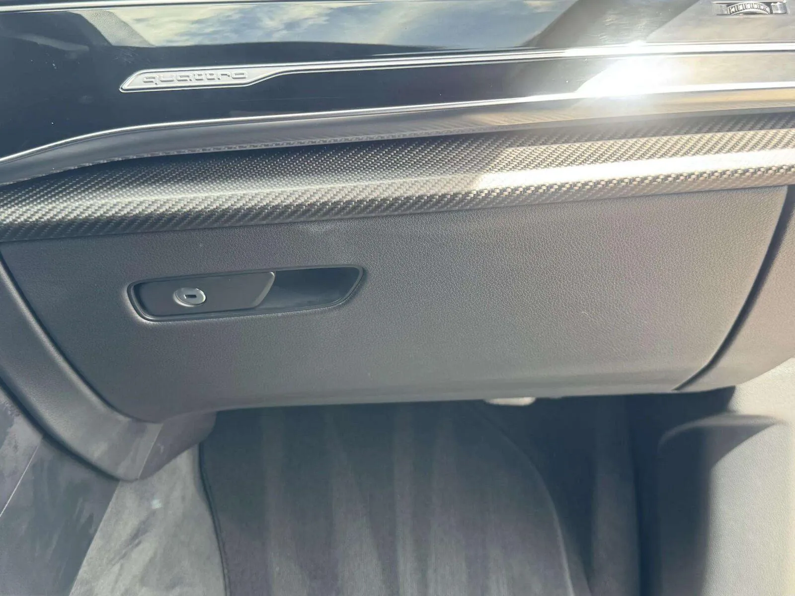 Audi RS Q8 photo 47