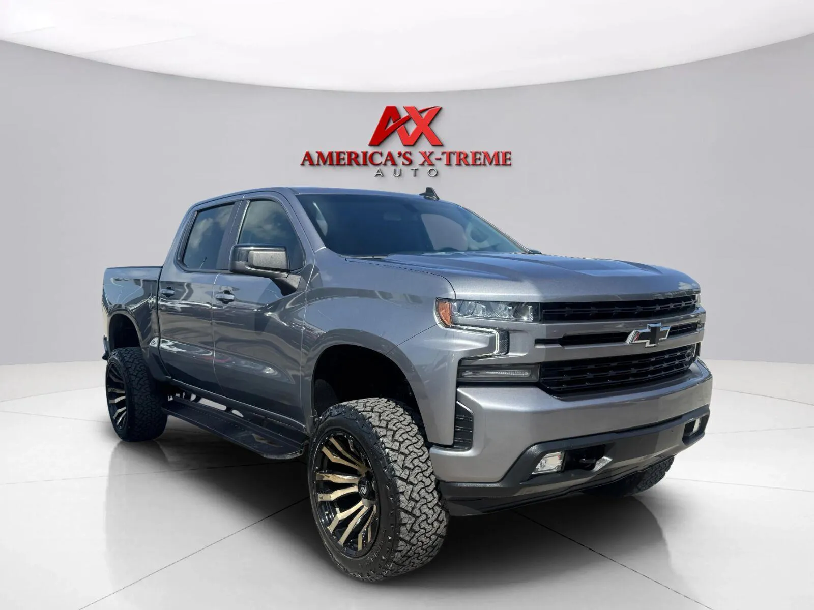 Chevrolet Silverado photo 8