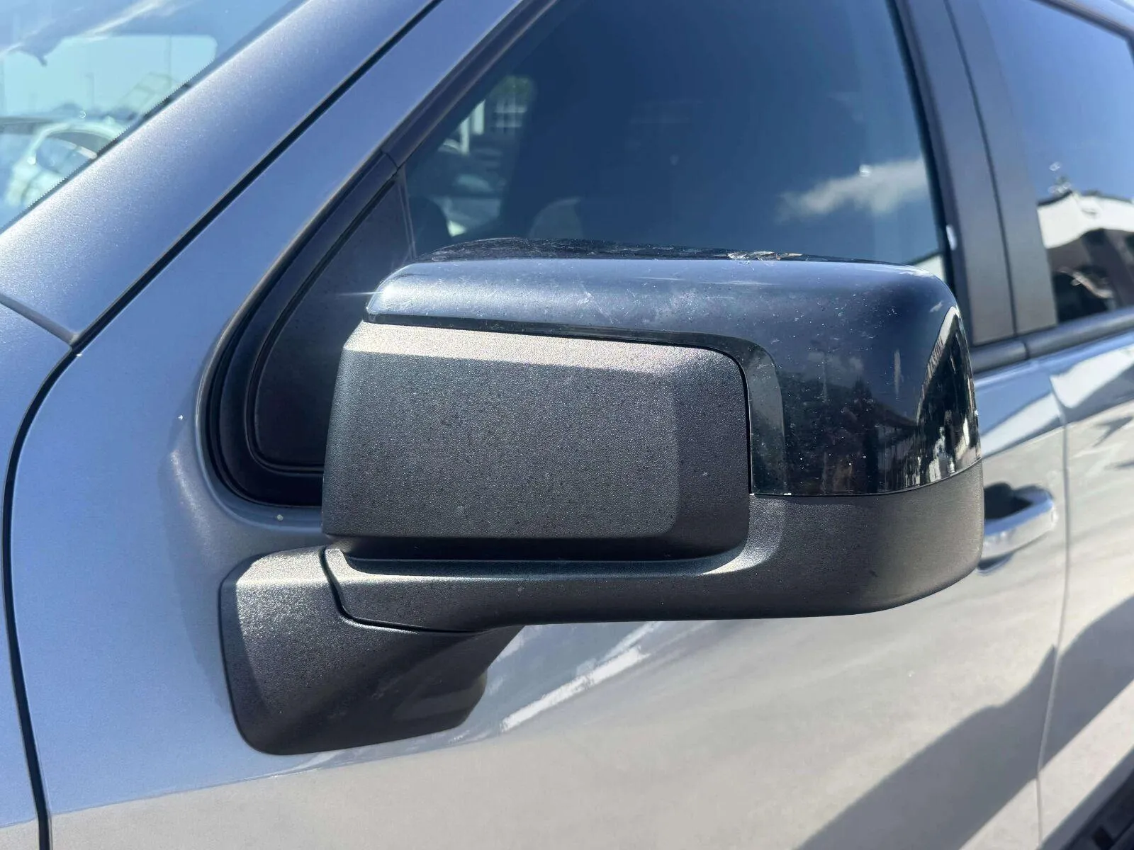 Chevrolet Silverado photo 13