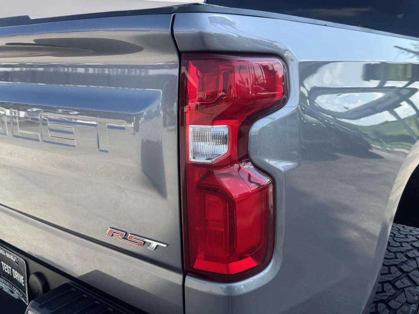 Chevrolet Silverado photo 15