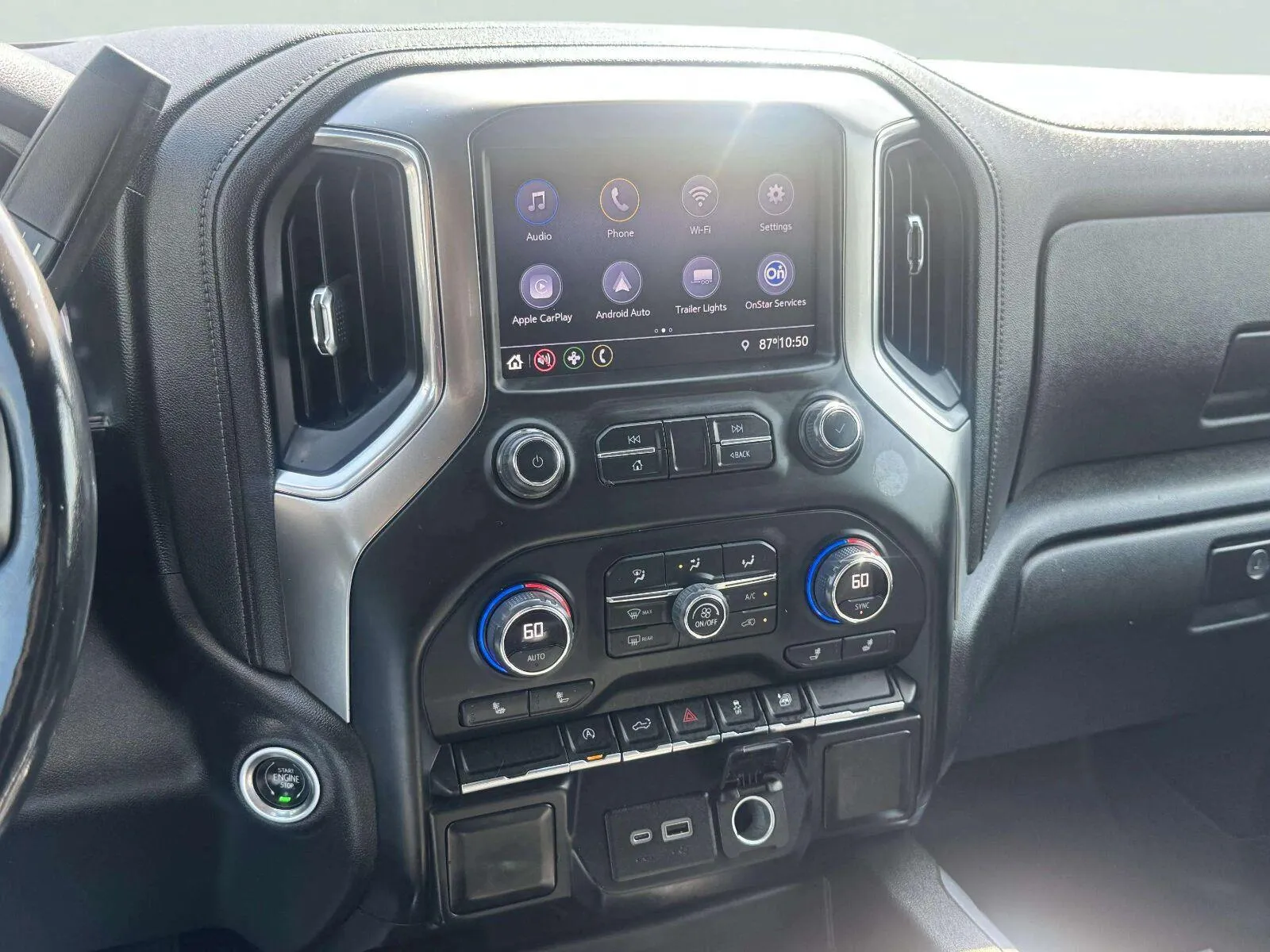 Chevrolet Silverado photo 30