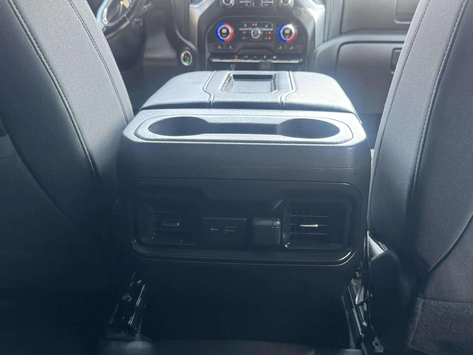 Chevrolet Silverado photo 48