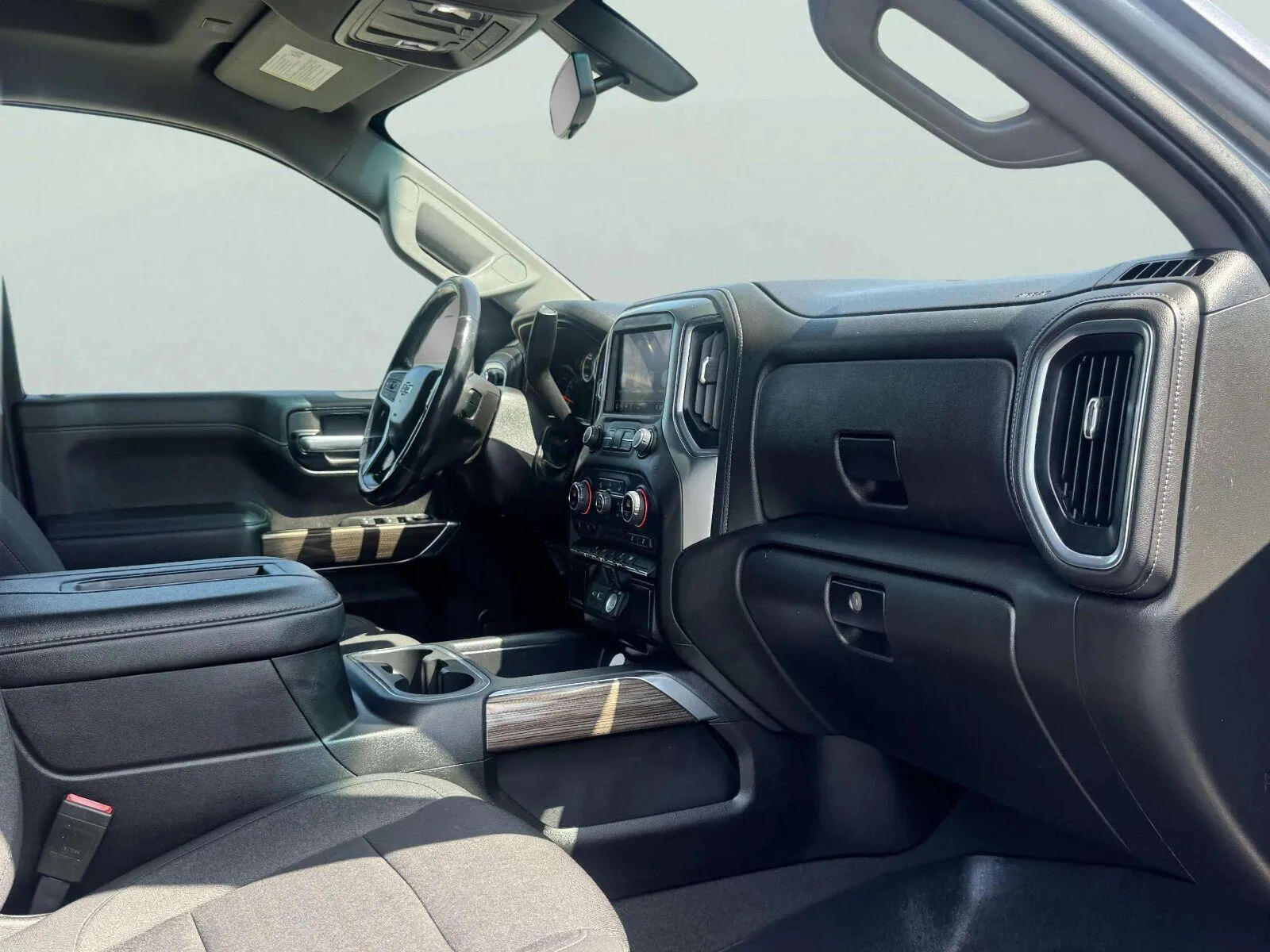 Chevrolet Silverado photo 54