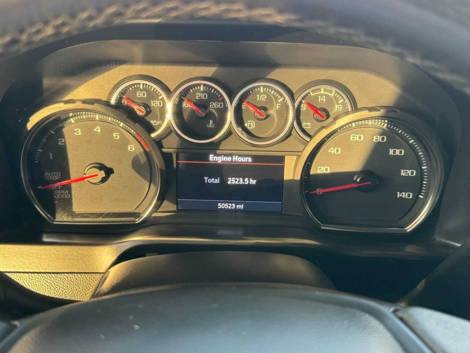 Chevrolet Silverado photo 22