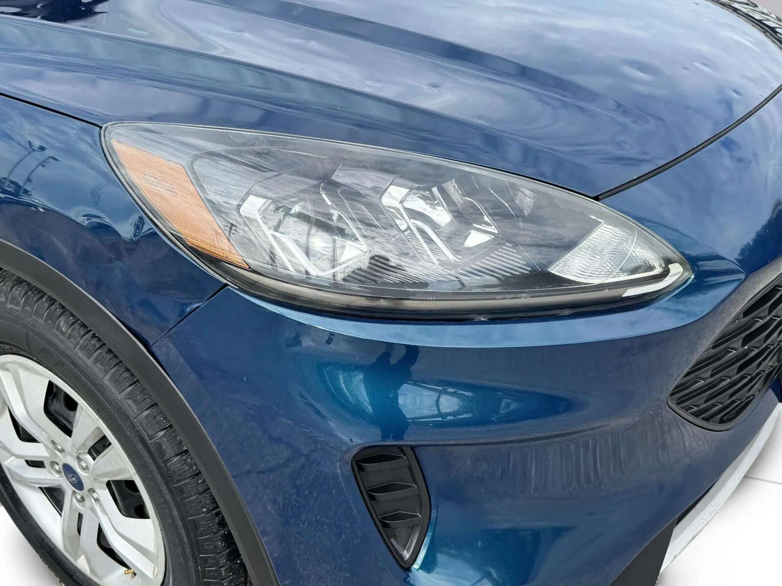 Ford Escape photo 11