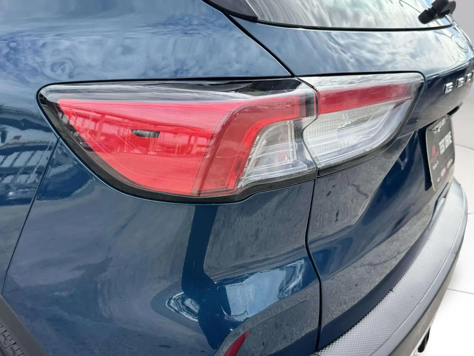 Ford Escape photo 14