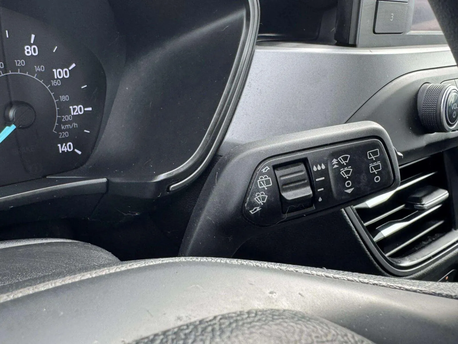Ford Escape photo 22